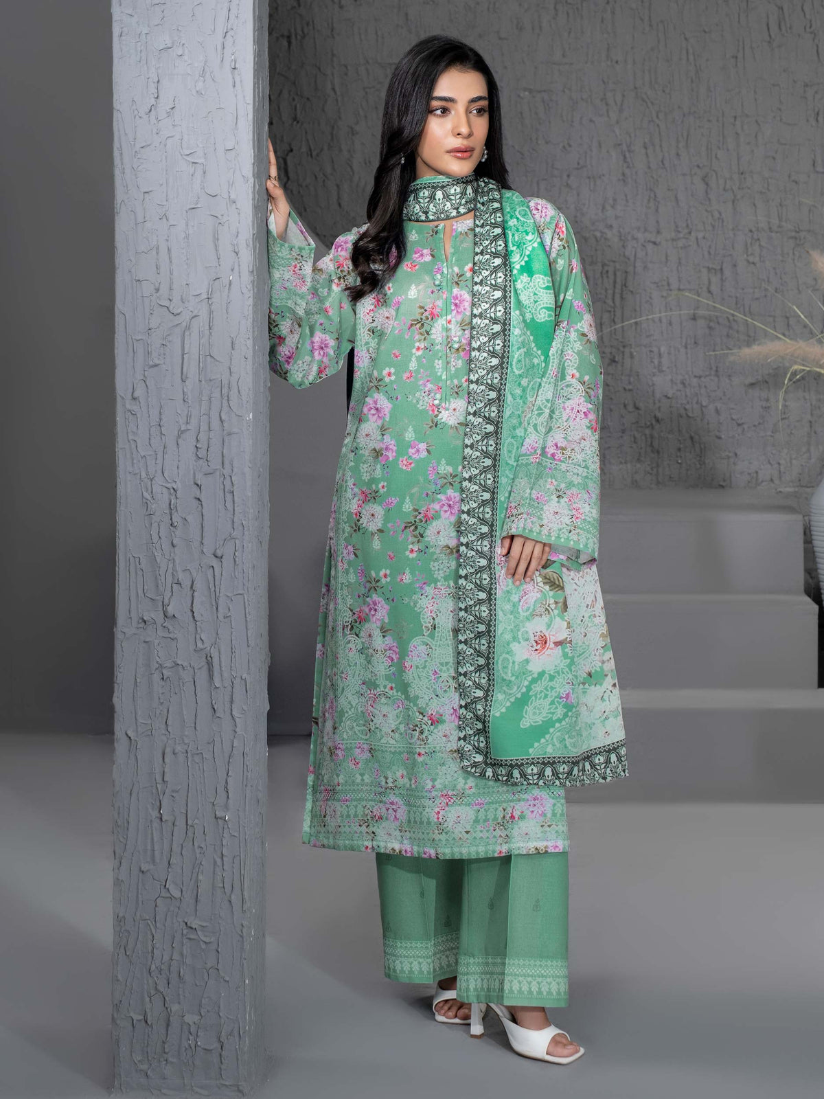3 Piece Khaddar Suit-Printed (Unstitched)