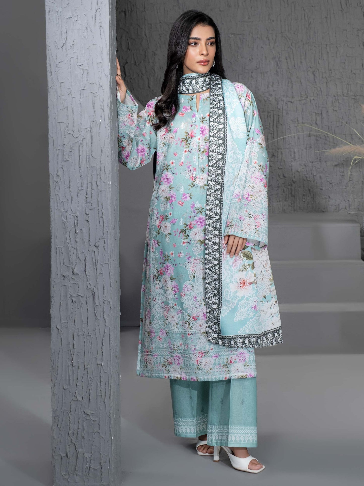 3 Piece Khaddar Suit-Printed (Unstitched)