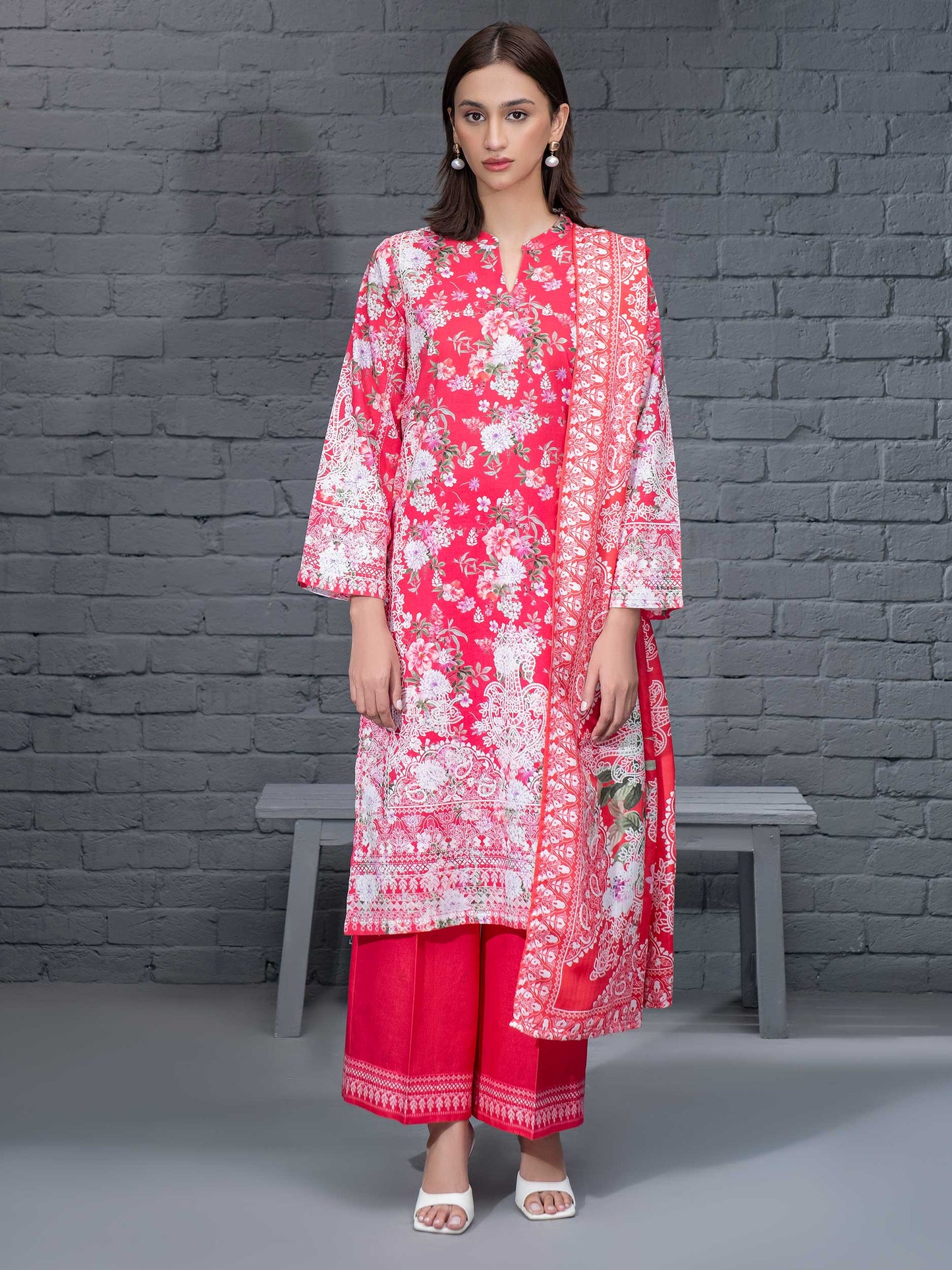 3 Piece Khaddar Suit-Printed (Unstitched)
