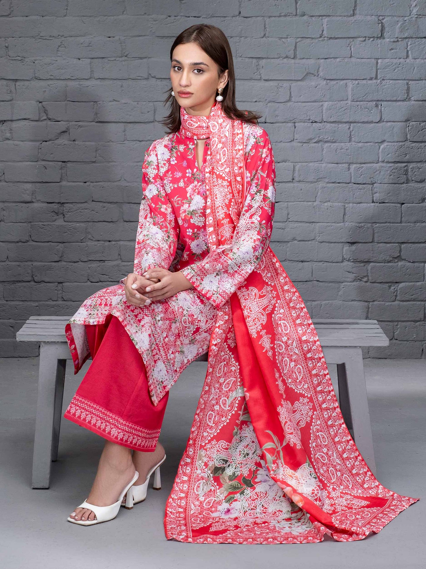 3 Piece Khaddar Suit-Printed (Unstitched)