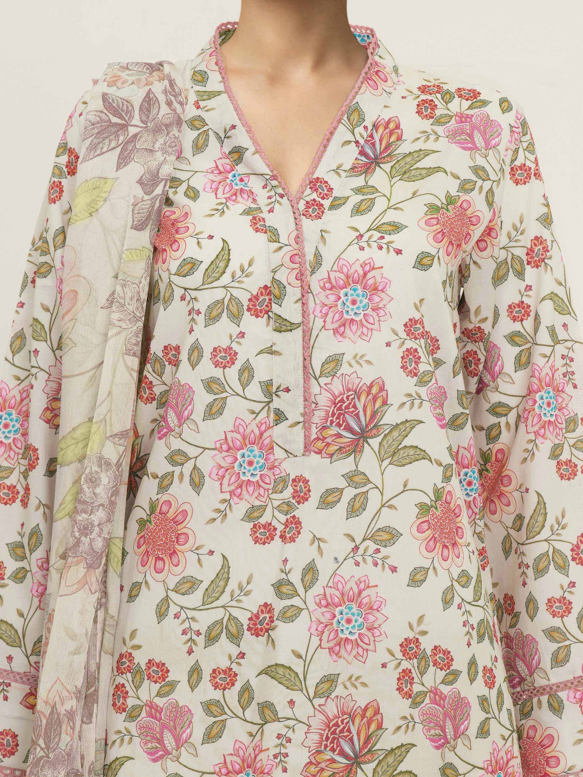 3 Piece Lawn Suit (Unstitched)
