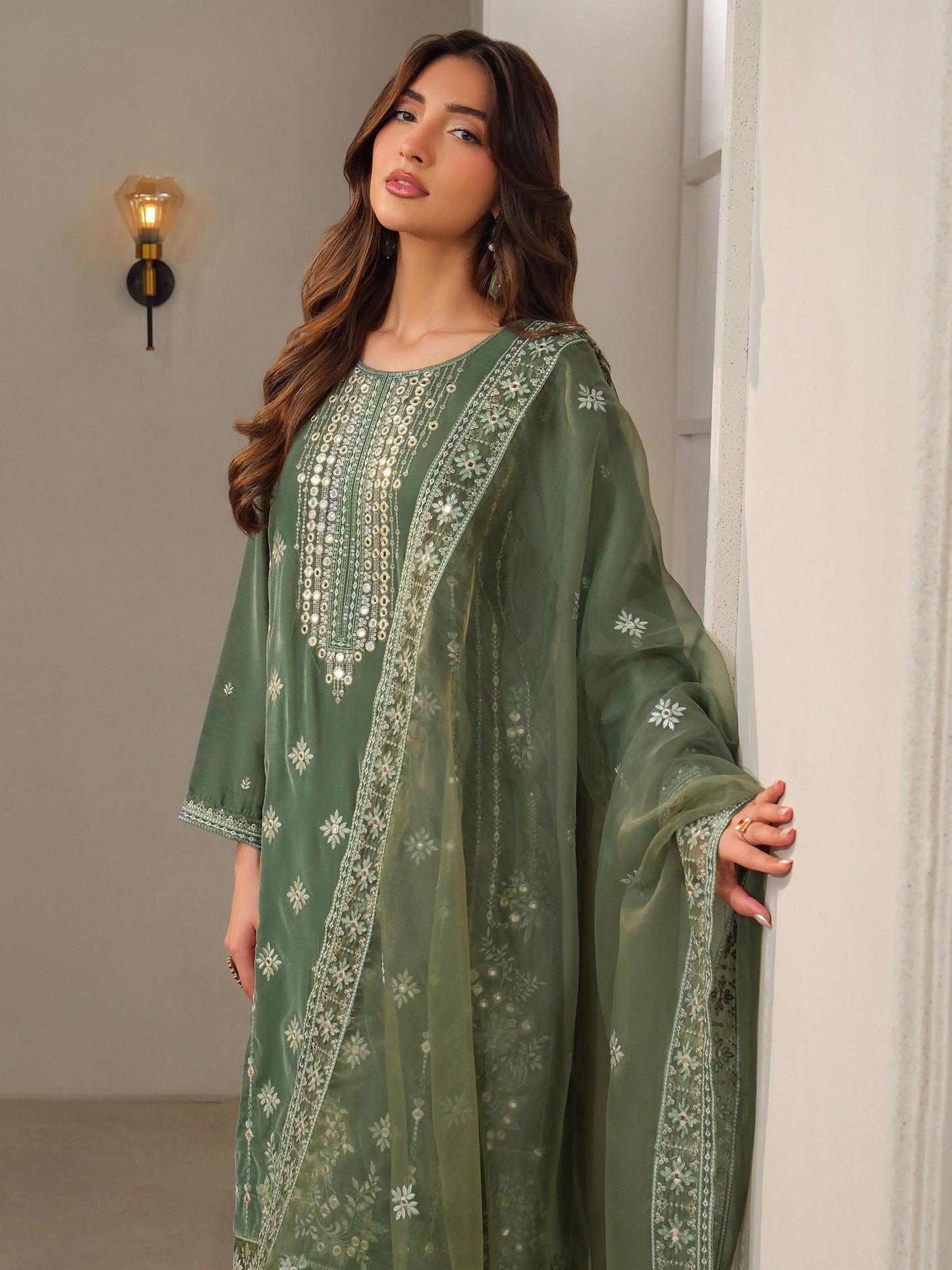 3 Piece Velvet Suit-Embroidered (Unstitched)