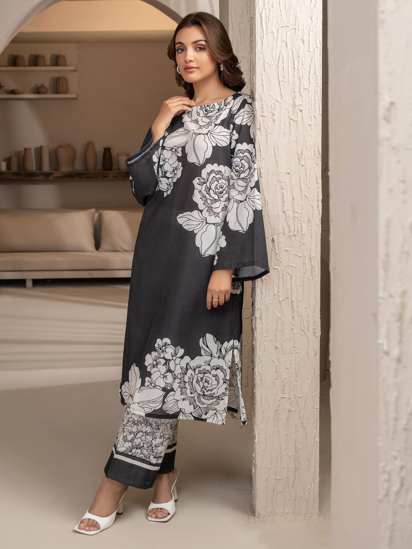 2 Piece Khaddar Suit-Printed (Unstitched)