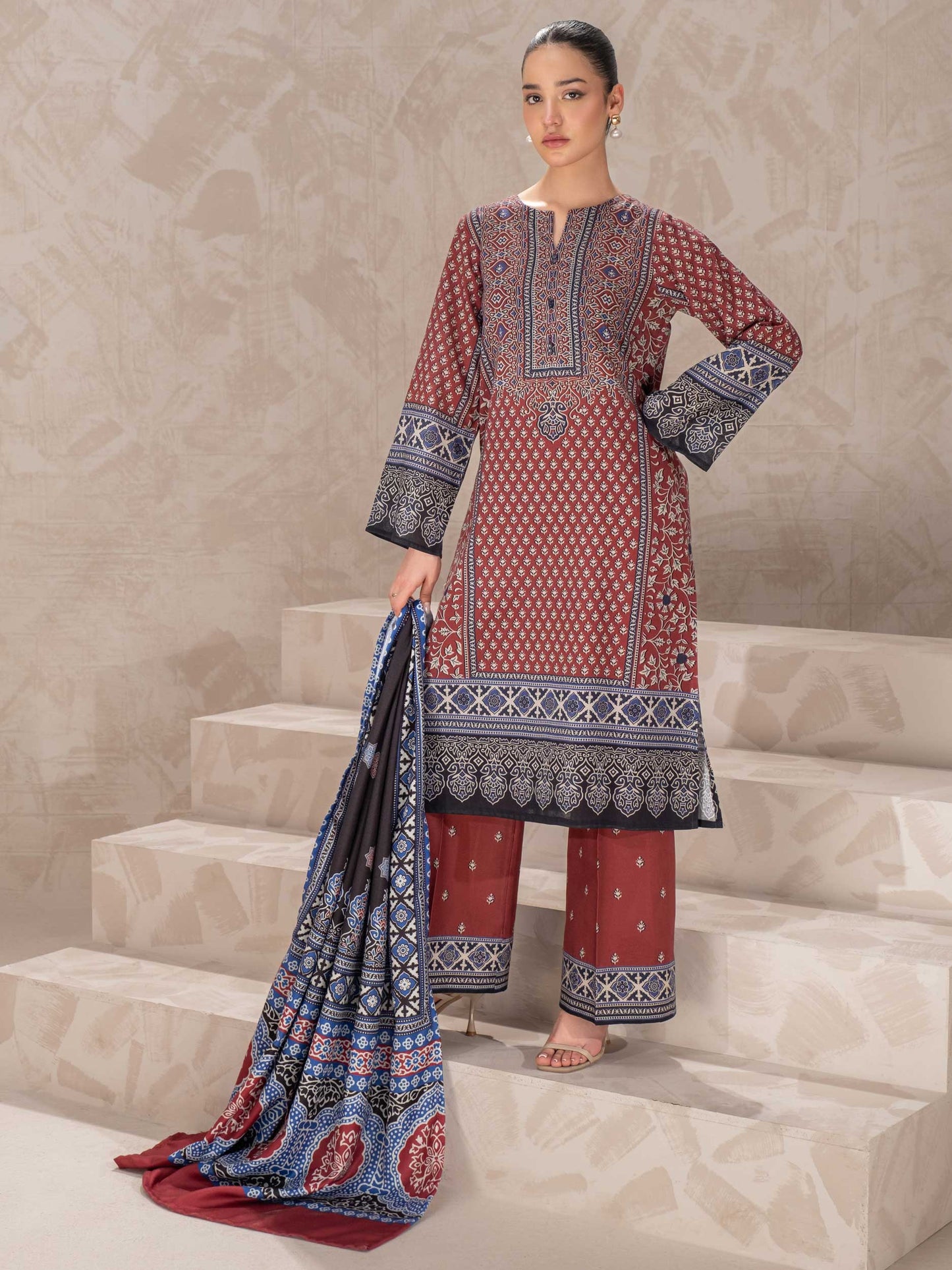 3 Piece Khaddar Suit-Printed (Unstitched)