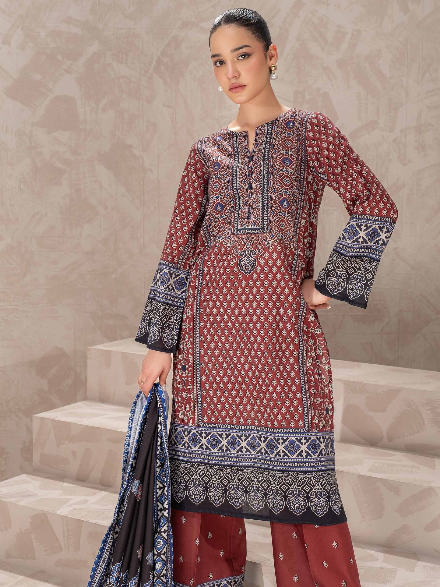 3 Piece Khaddar Suit-Printed (Unstitched)