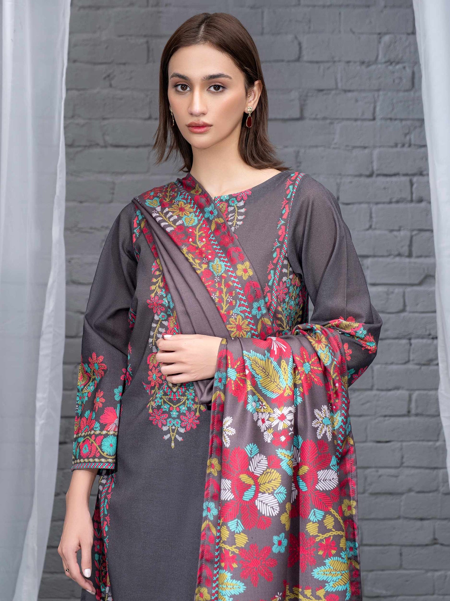 3 Piece Khaddar Suit-Printed (Unstitched)