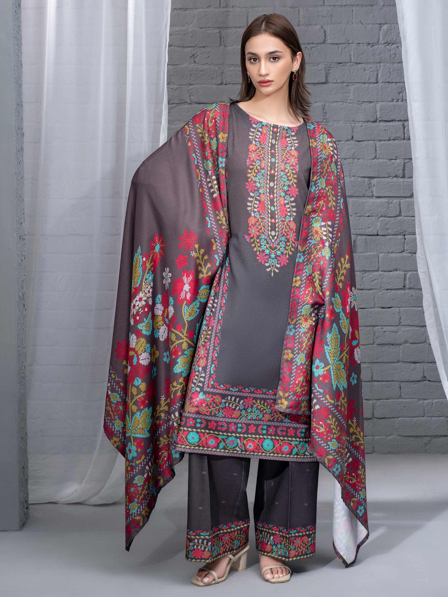3 Piece Khaddar Suit-Printed (Unstitched)