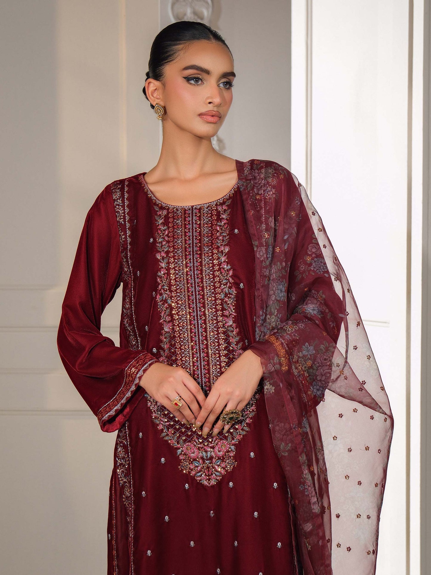 3 Piece Velvet Suit-Embroidered (Unstitched)