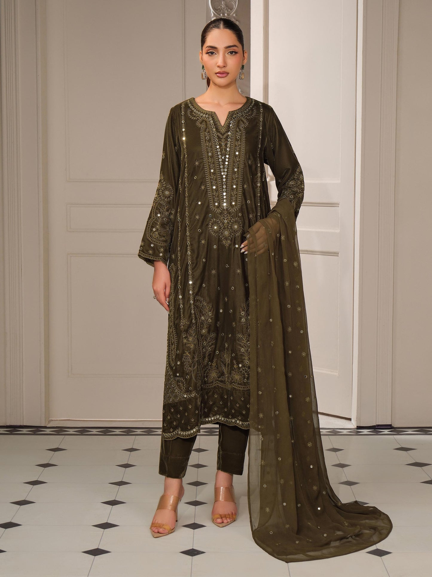 3 Piece Velvet Suit-Embroidered (Unstitched)