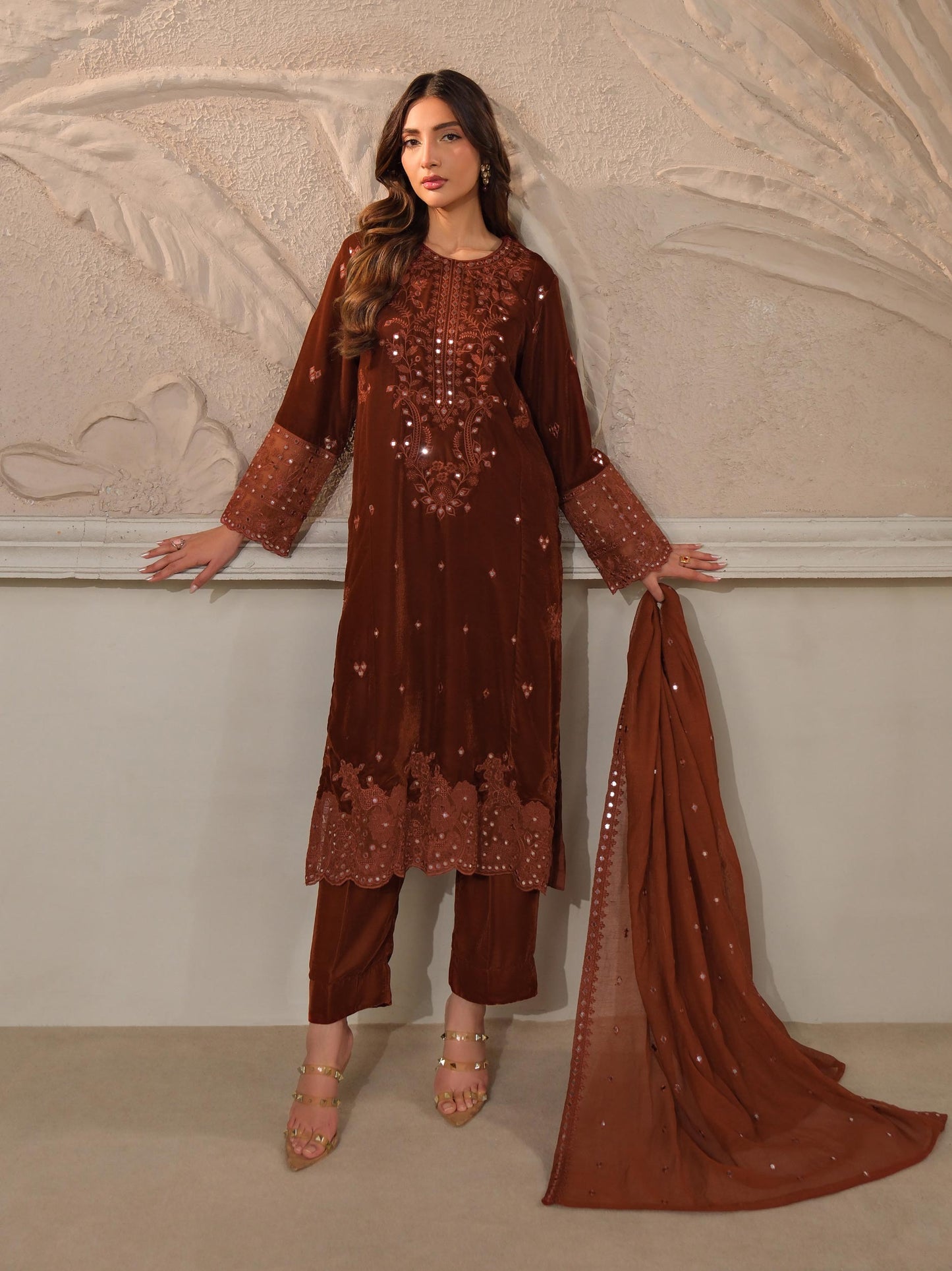 3 Piece Velvet Suit-Embroidered (Unstitched)