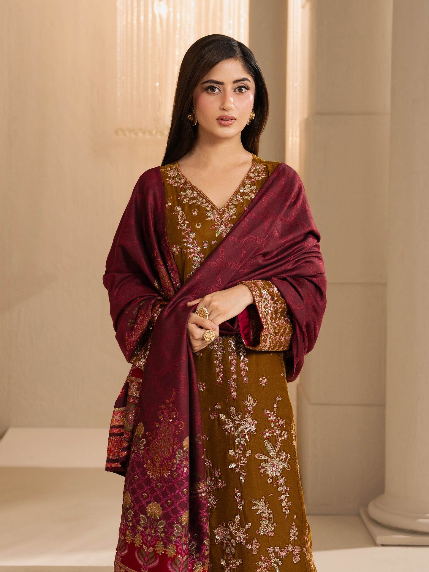 3 Piece Velvet Suit-Embroidered (Unstitched)