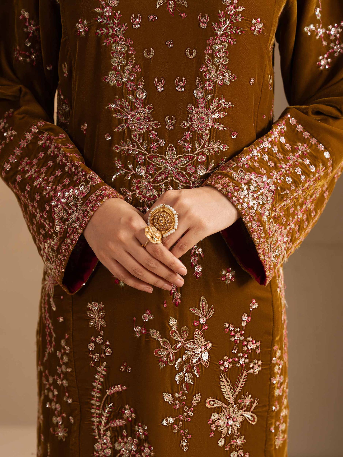 3 Piece Velvet Suit-Embroidered (Unstitched)