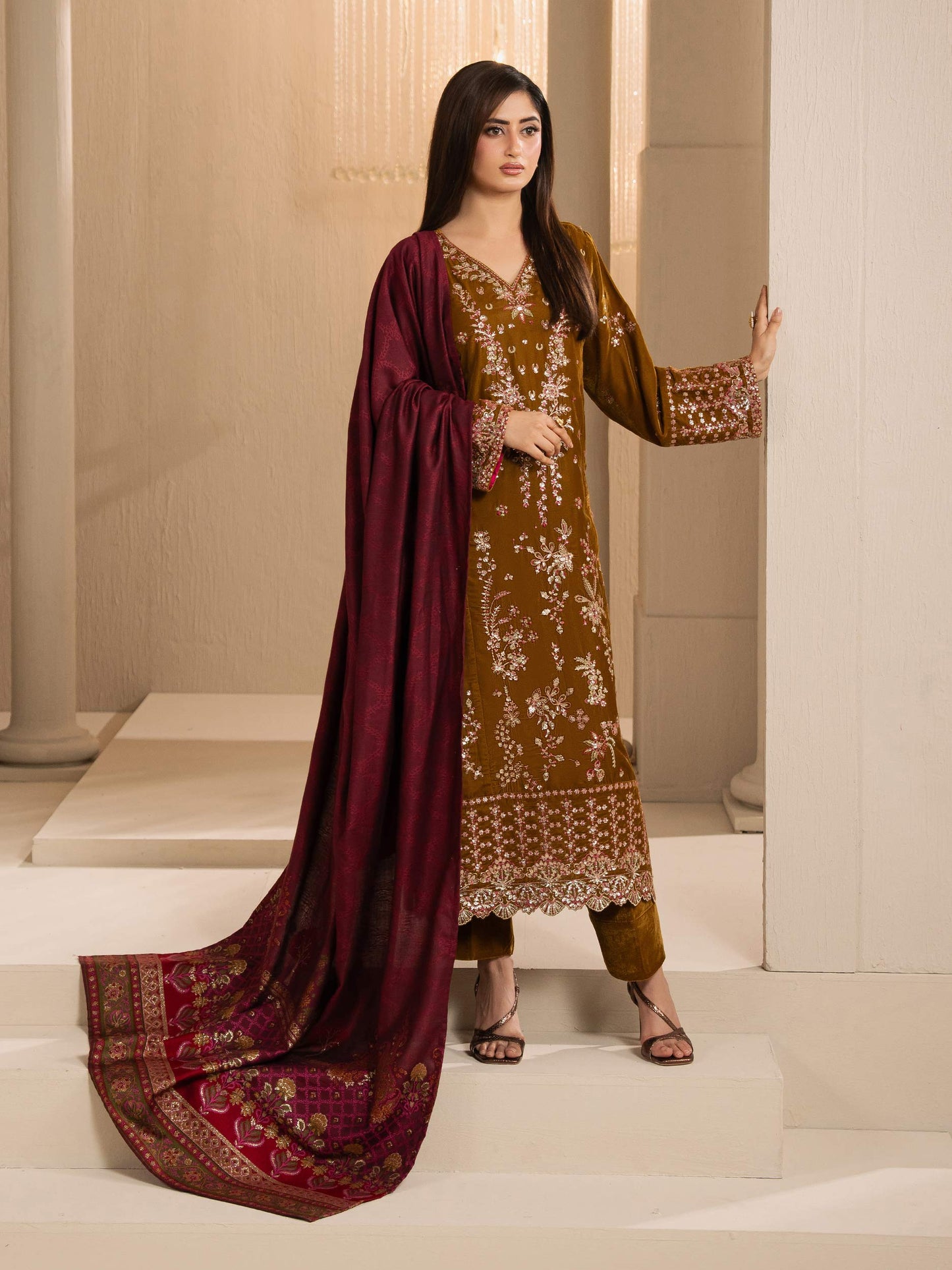3 Piece Velvet Suit-Embroidered (Unstitched)