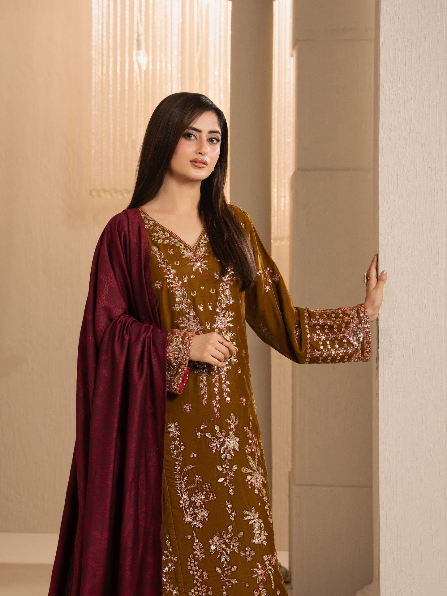 3 Piece Velvet Suit-Embroidered (Unstitched)