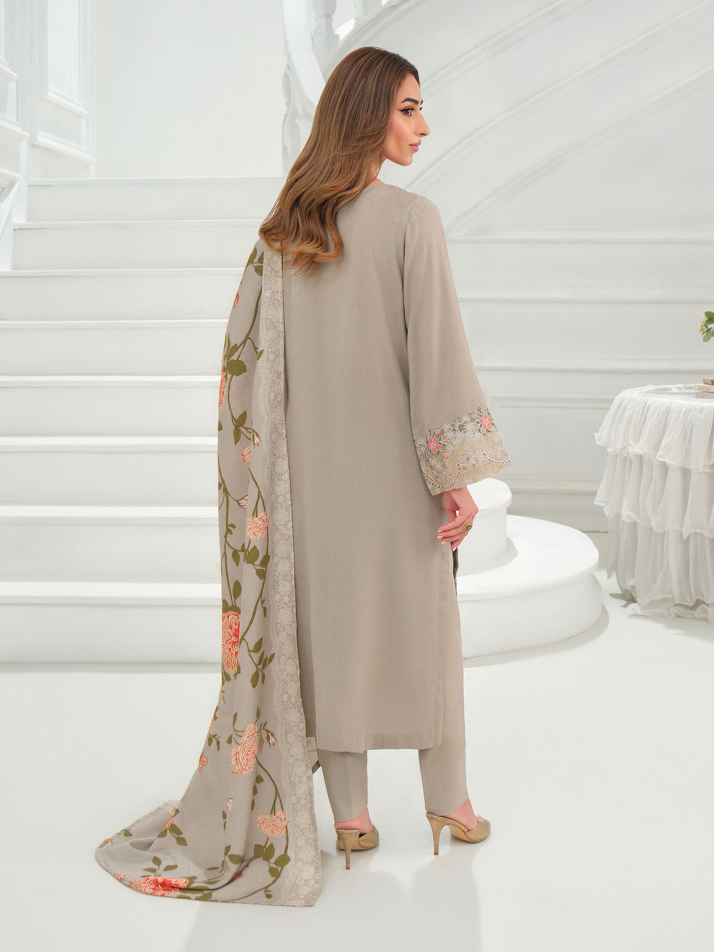 3 Piece Karandi Suit-Embroidered (Unstitched)