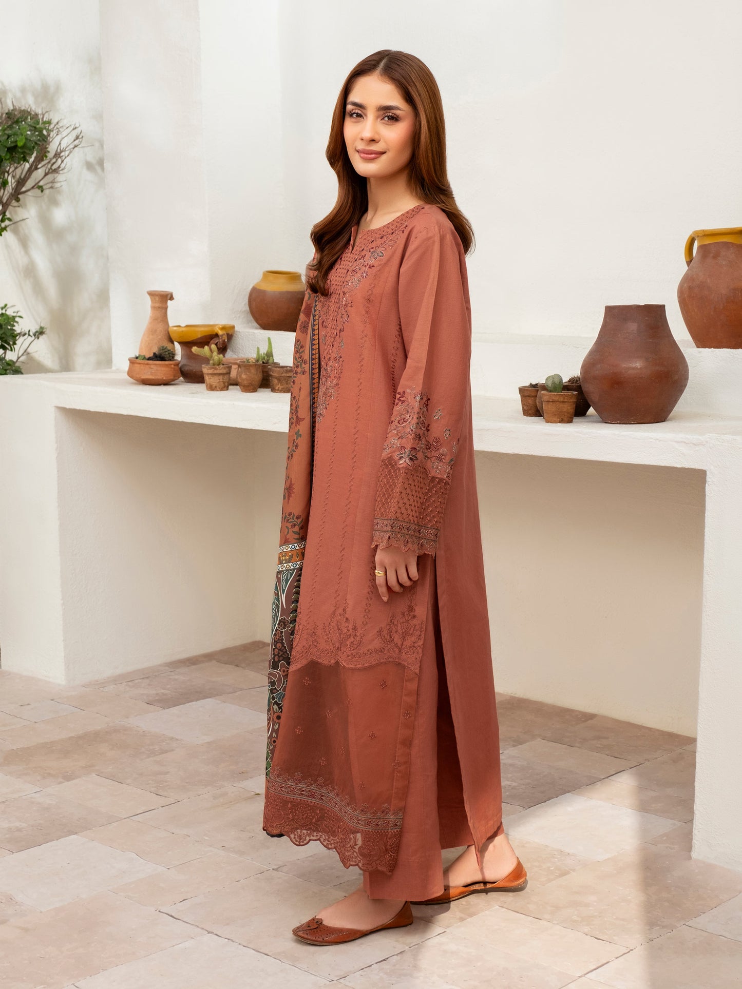 3 Piece Khaddar Suit-Embroidered (Unstitched)