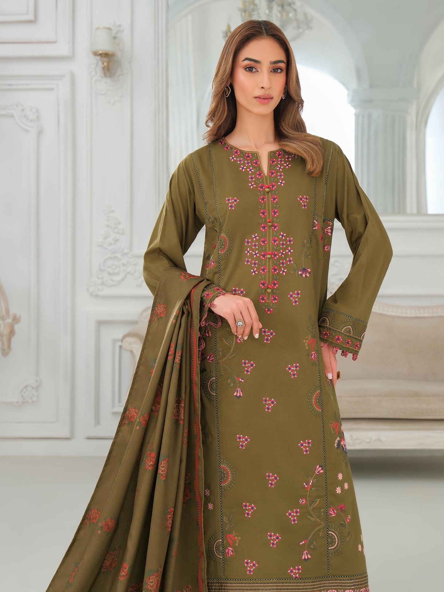 3 Piece Khaddar Suit-Embroidered (Unstitched)
