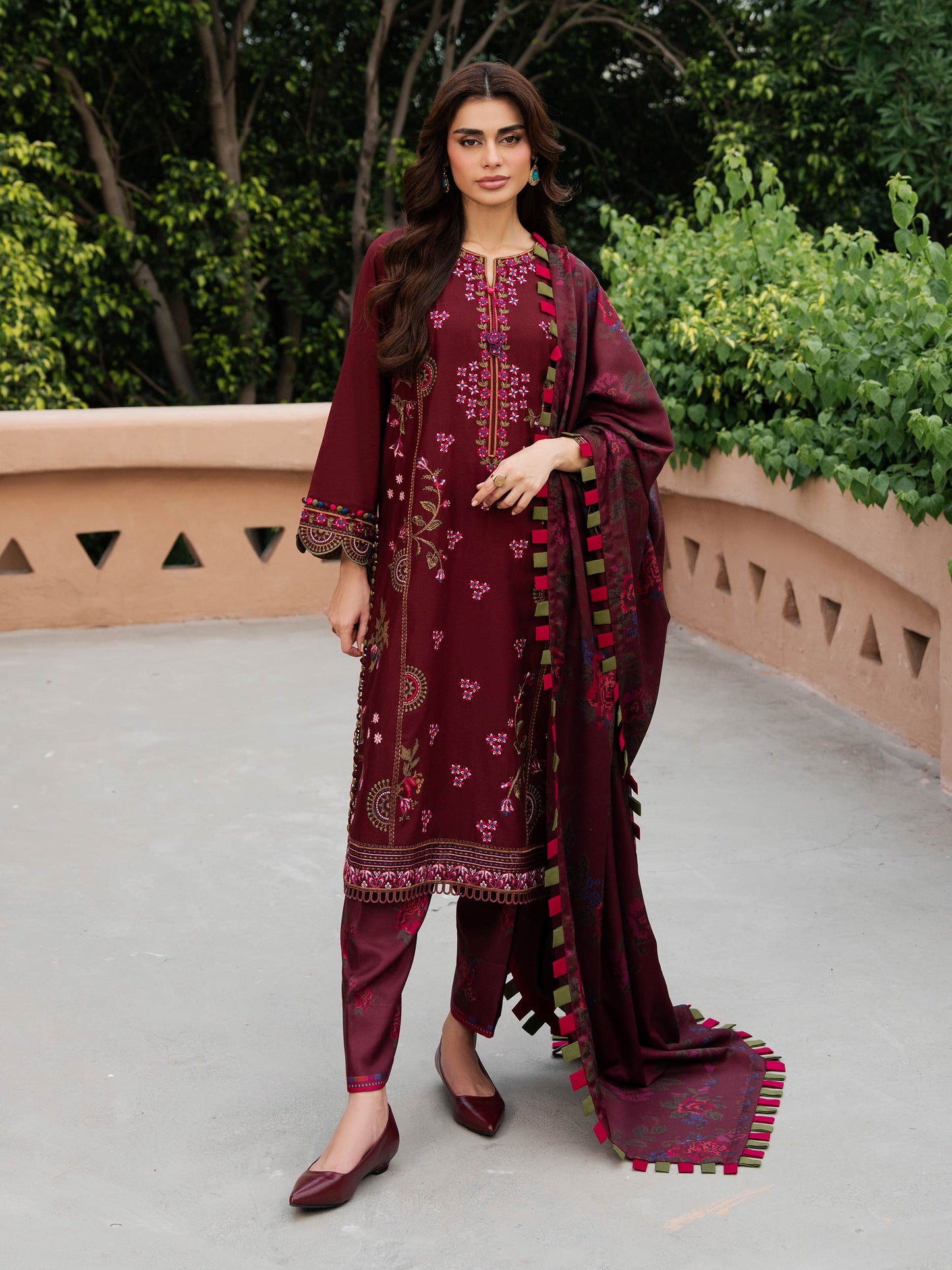 3 Piece Khaddar Suit-Embroidered (Unstitched)