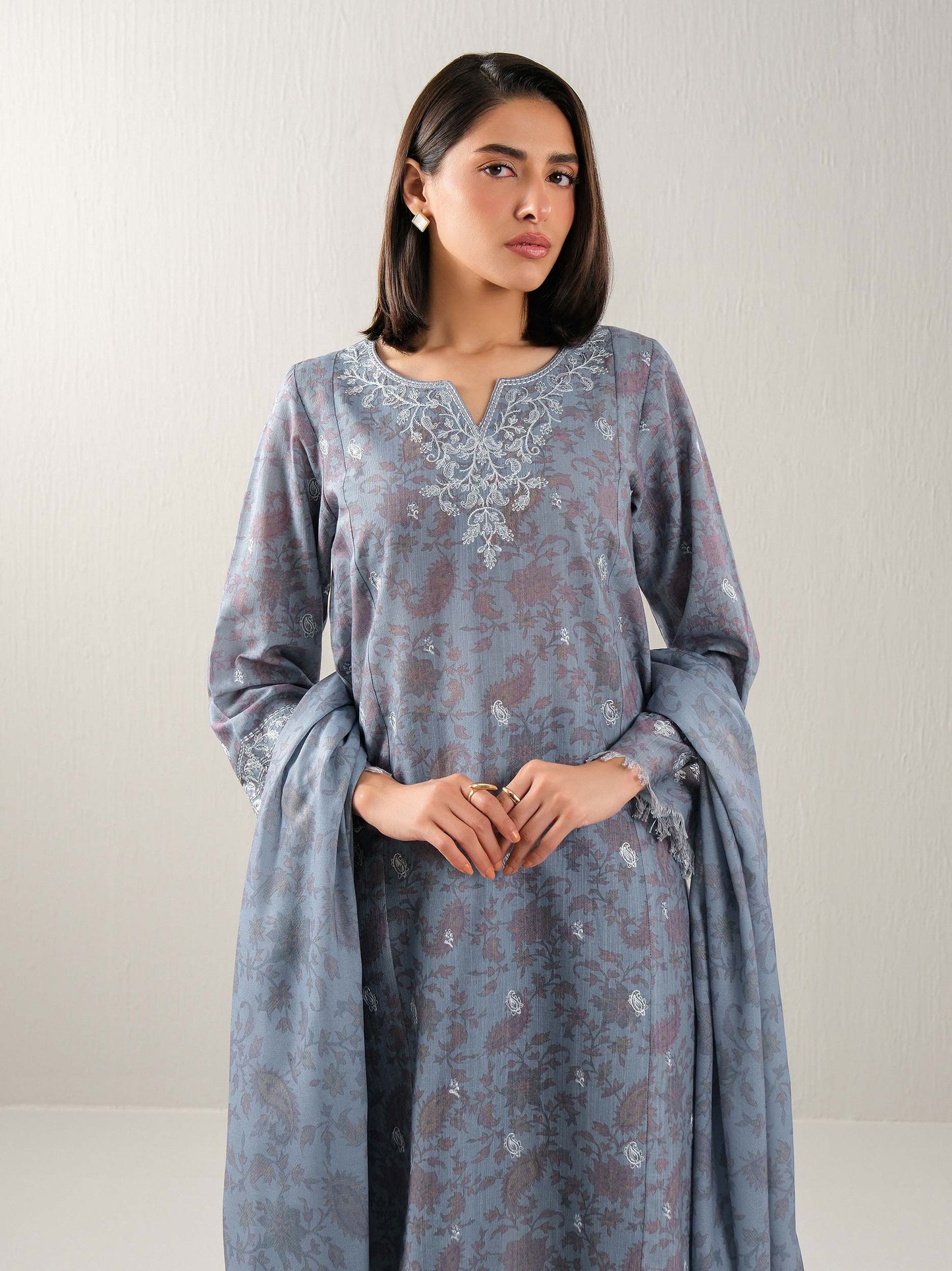 3 Piece Khaddar Suit-Embroidered (Unstitched)