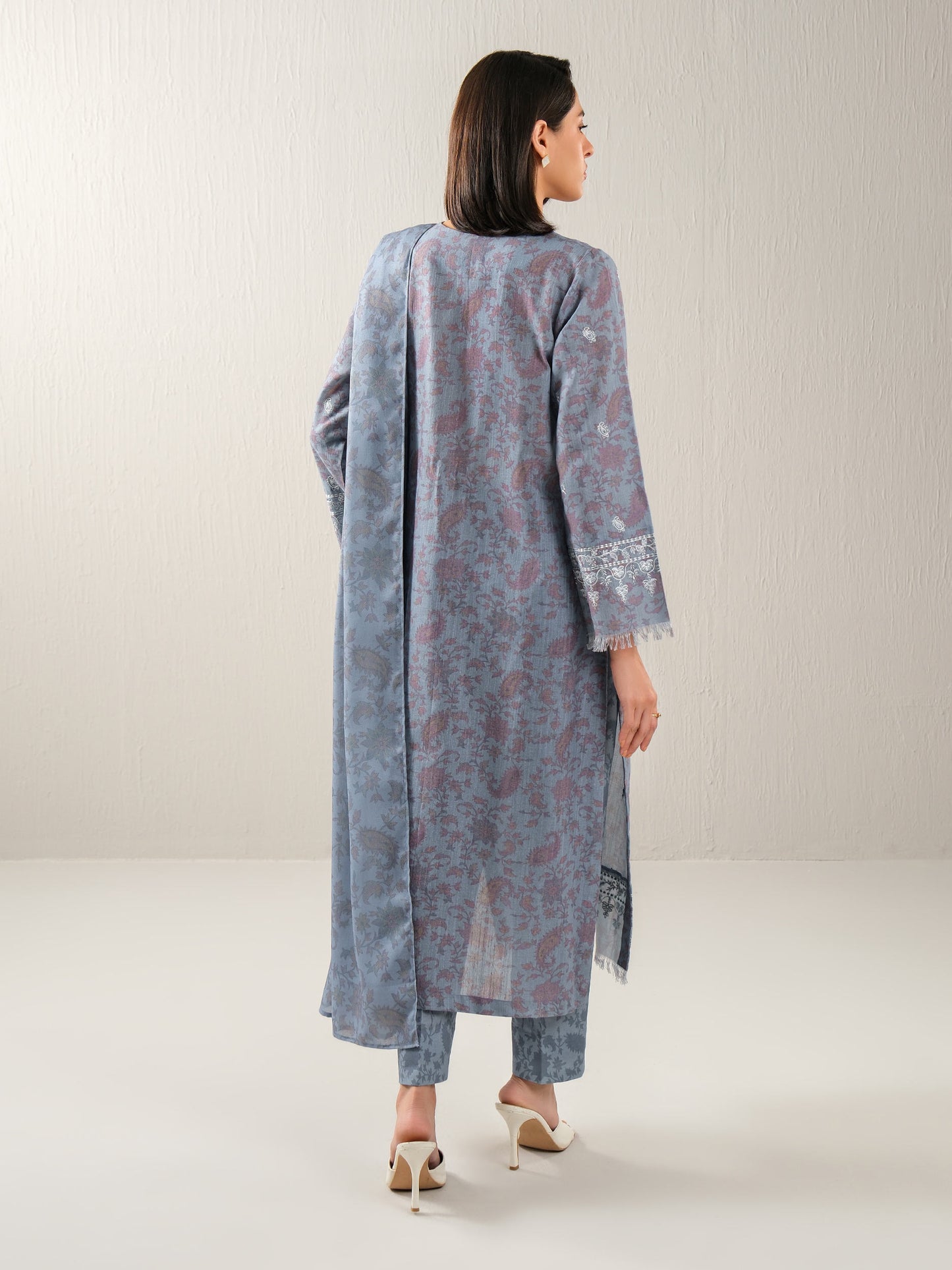 3 Piece Khaddar Suit-Embroidered (Unstitched)