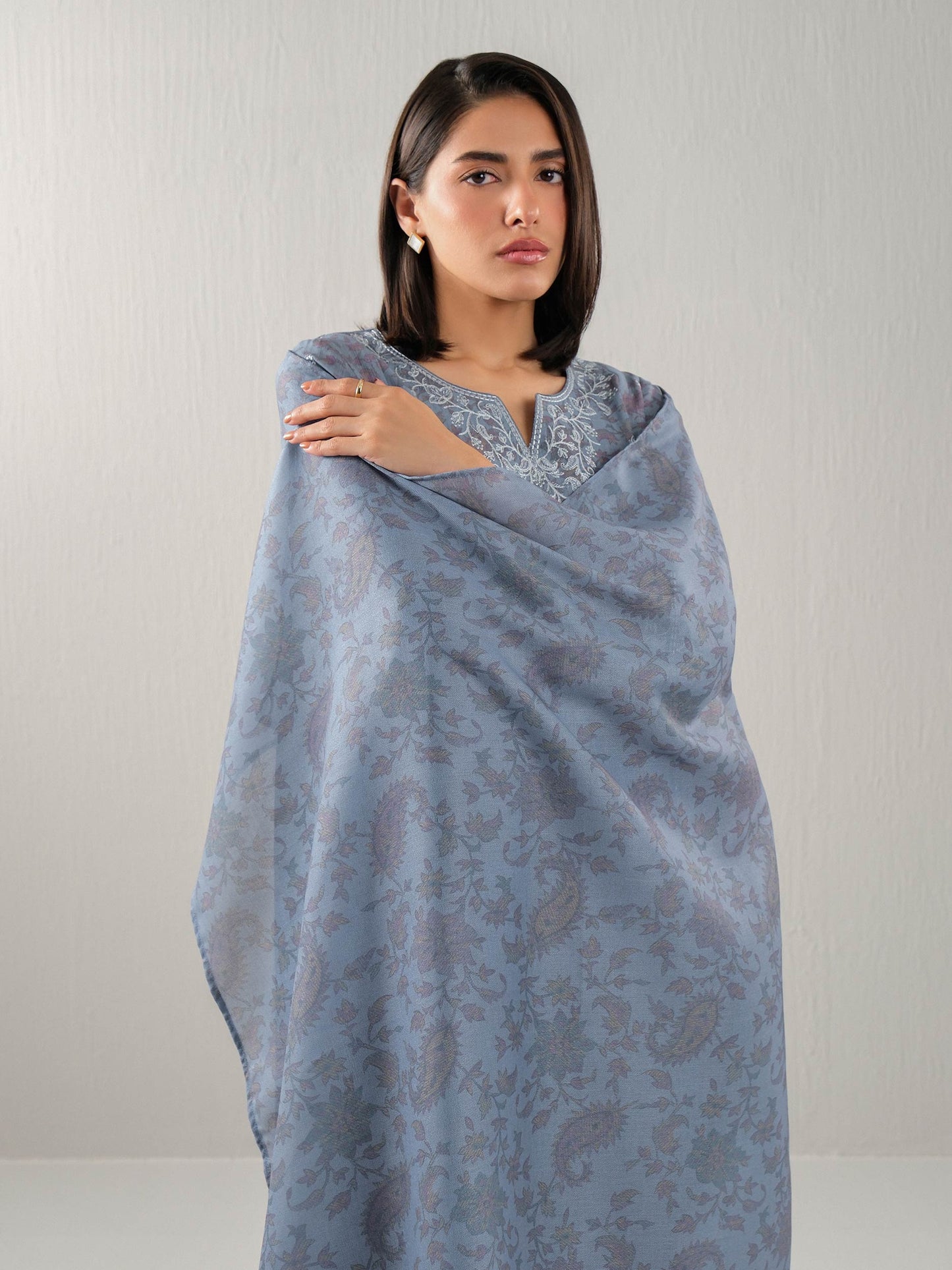 3 Piece Khaddar Suit-Embroidered (Unstitched)