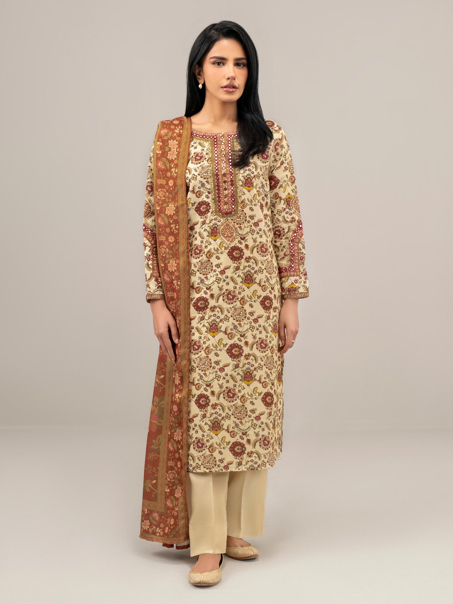 3 Piece Khaddar Suit-Embroidered (Unstitched)