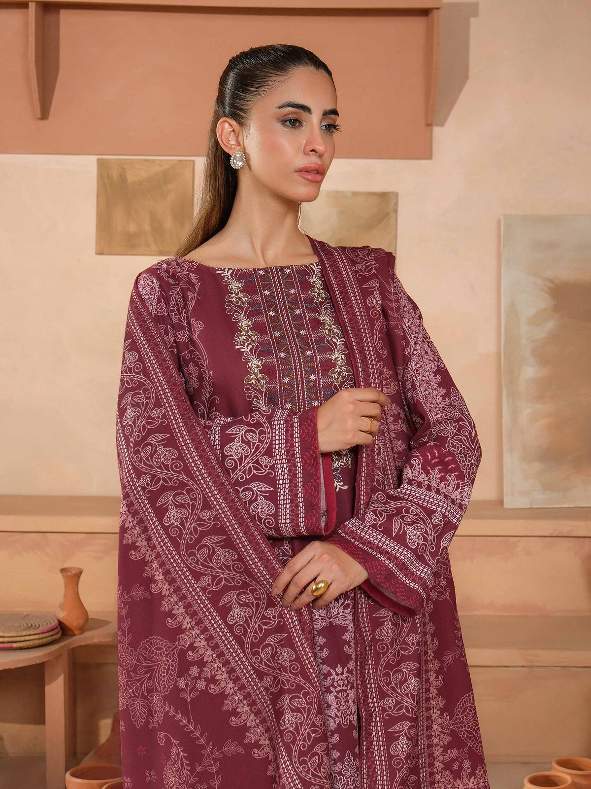 3 Piece Khaddar Suit-Embroidered (Unstitched)