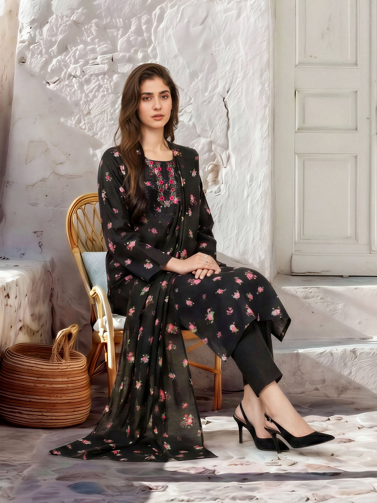 3 Piece Khaddar Suit-Embroidered (Unstitched)