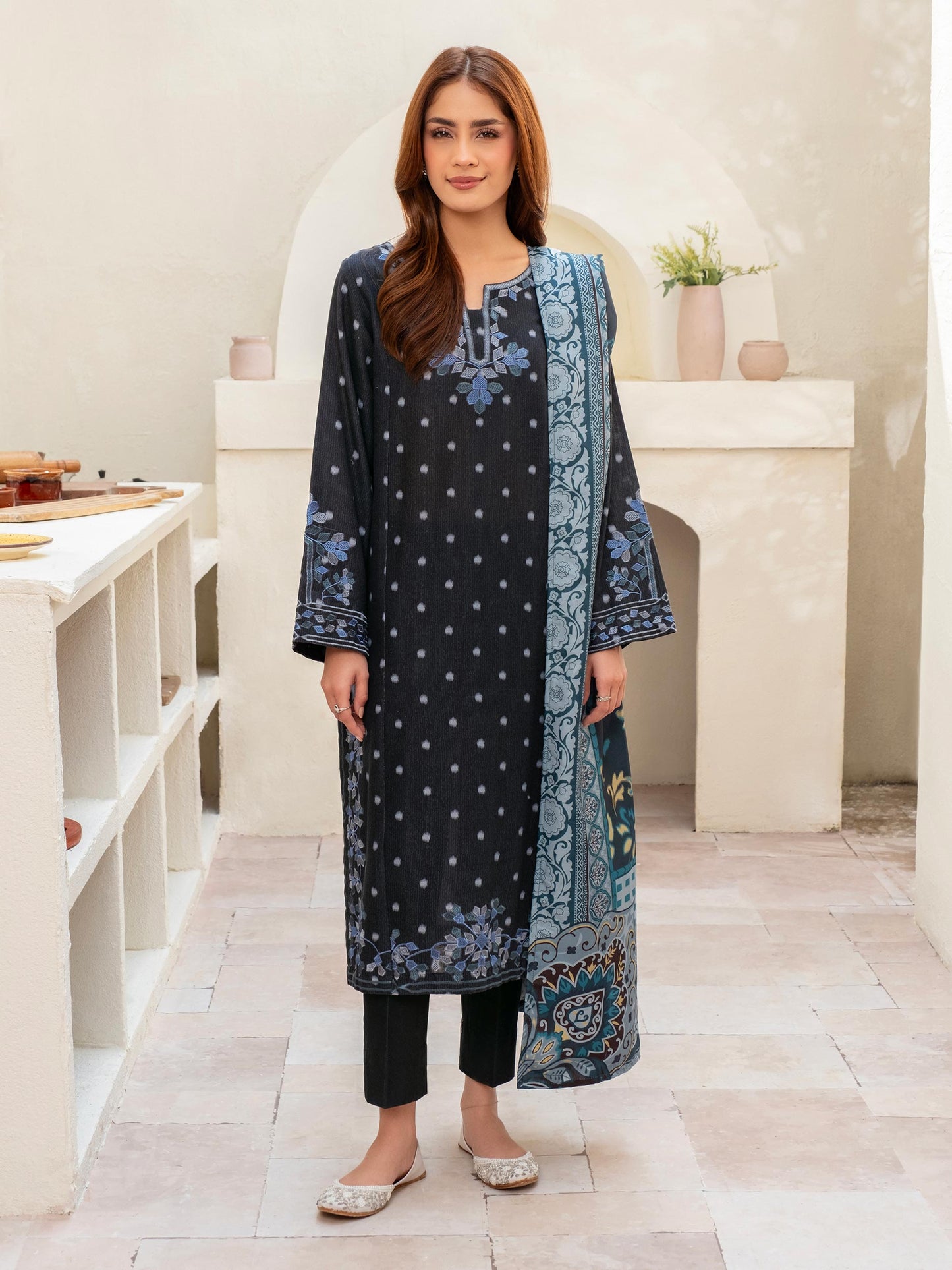 3 Piece Khaddar Suit-Embroidered (Unstitched)