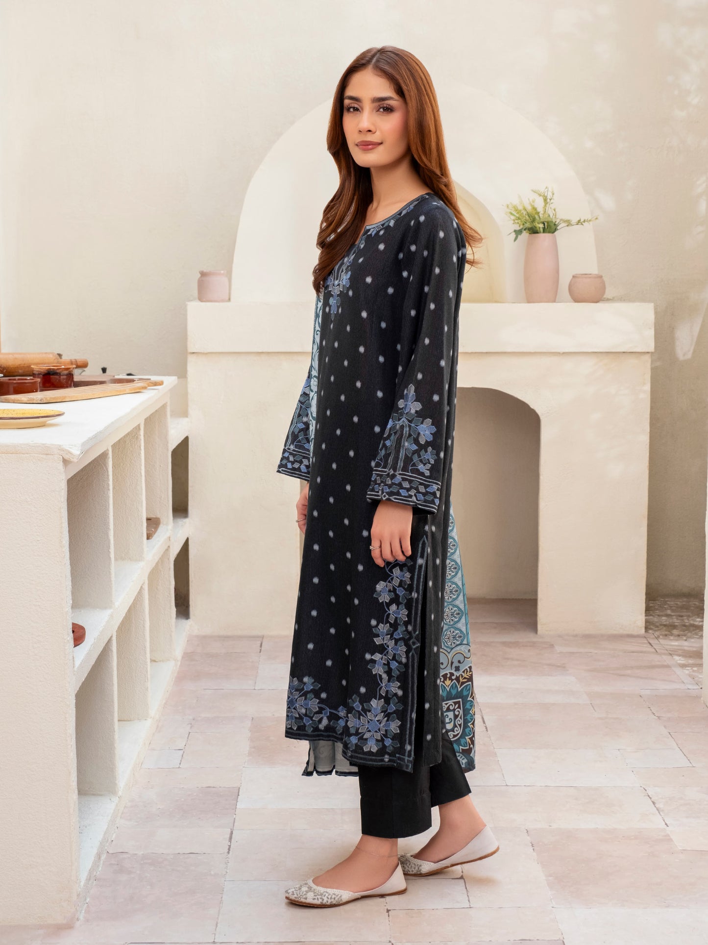 3 Piece Khaddar Suit-Embroidered (Unstitched)