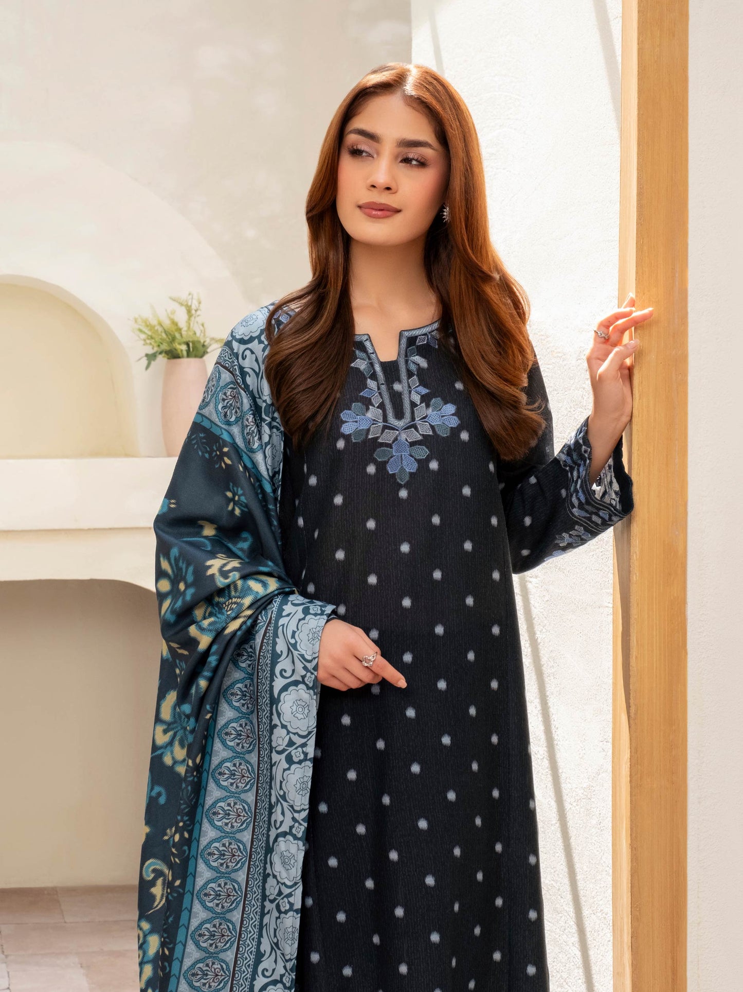 3 Piece Khaddar Suit-Embroidered (Unstitched)