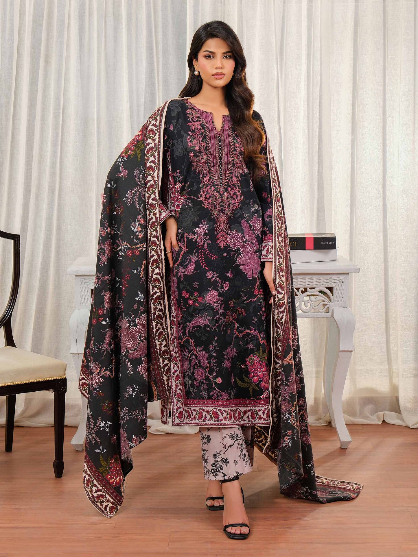 3 Piece Khaddar Suit-Embroidered (Unstitched)