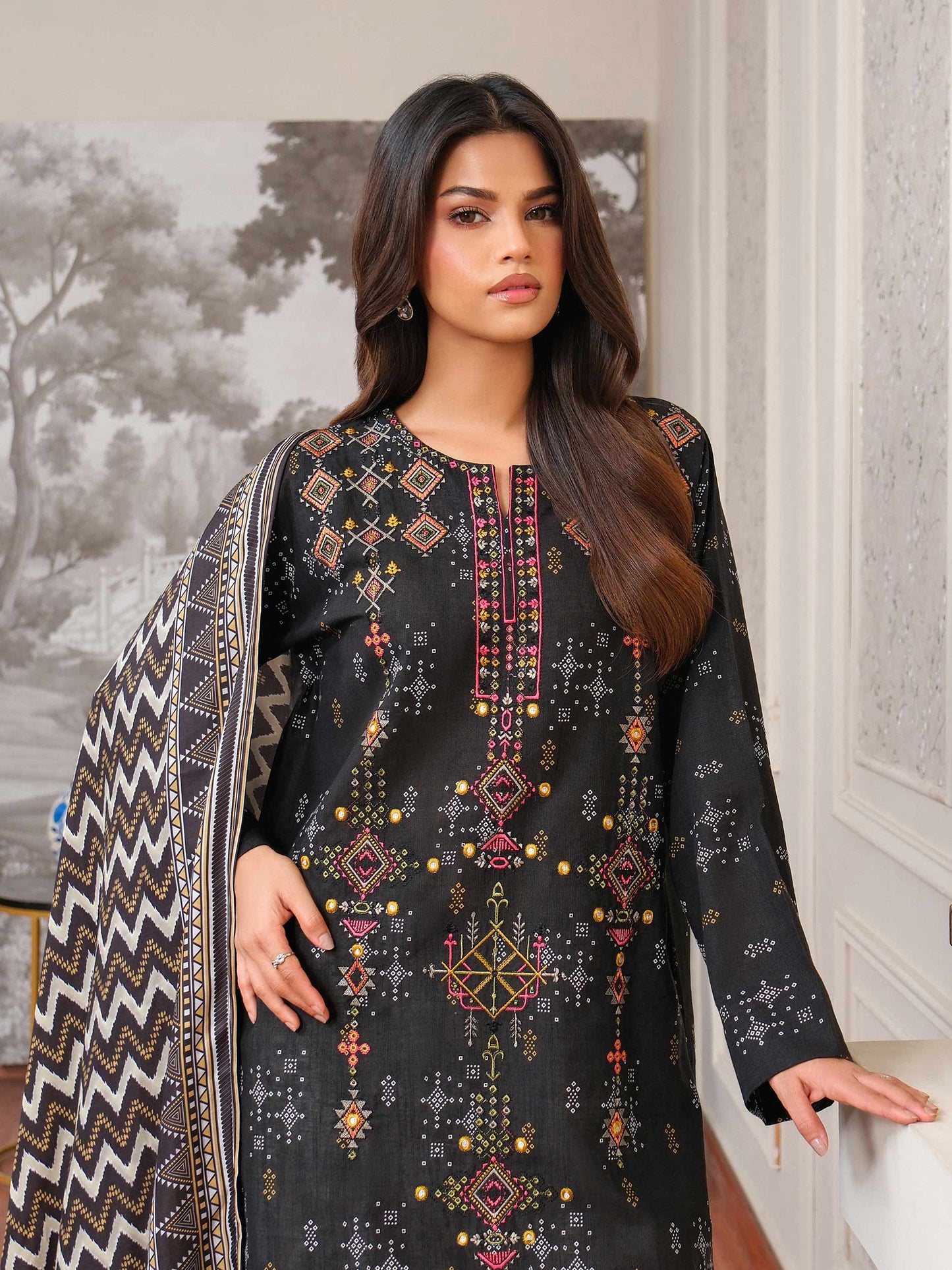 3 Piece Khaddar Suit-Embroidered (Unstitched)
