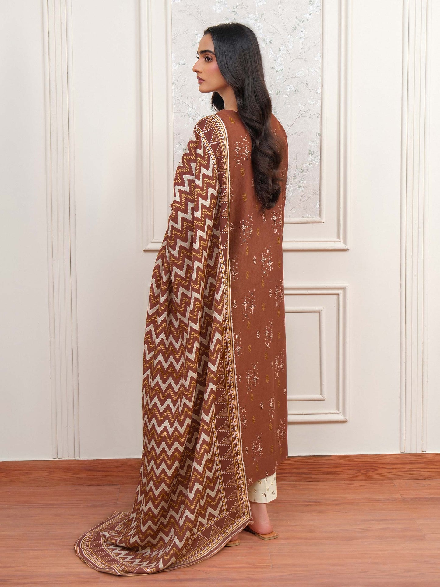 3 Piece Khaddar Suit-Embroidered (Unstitched)