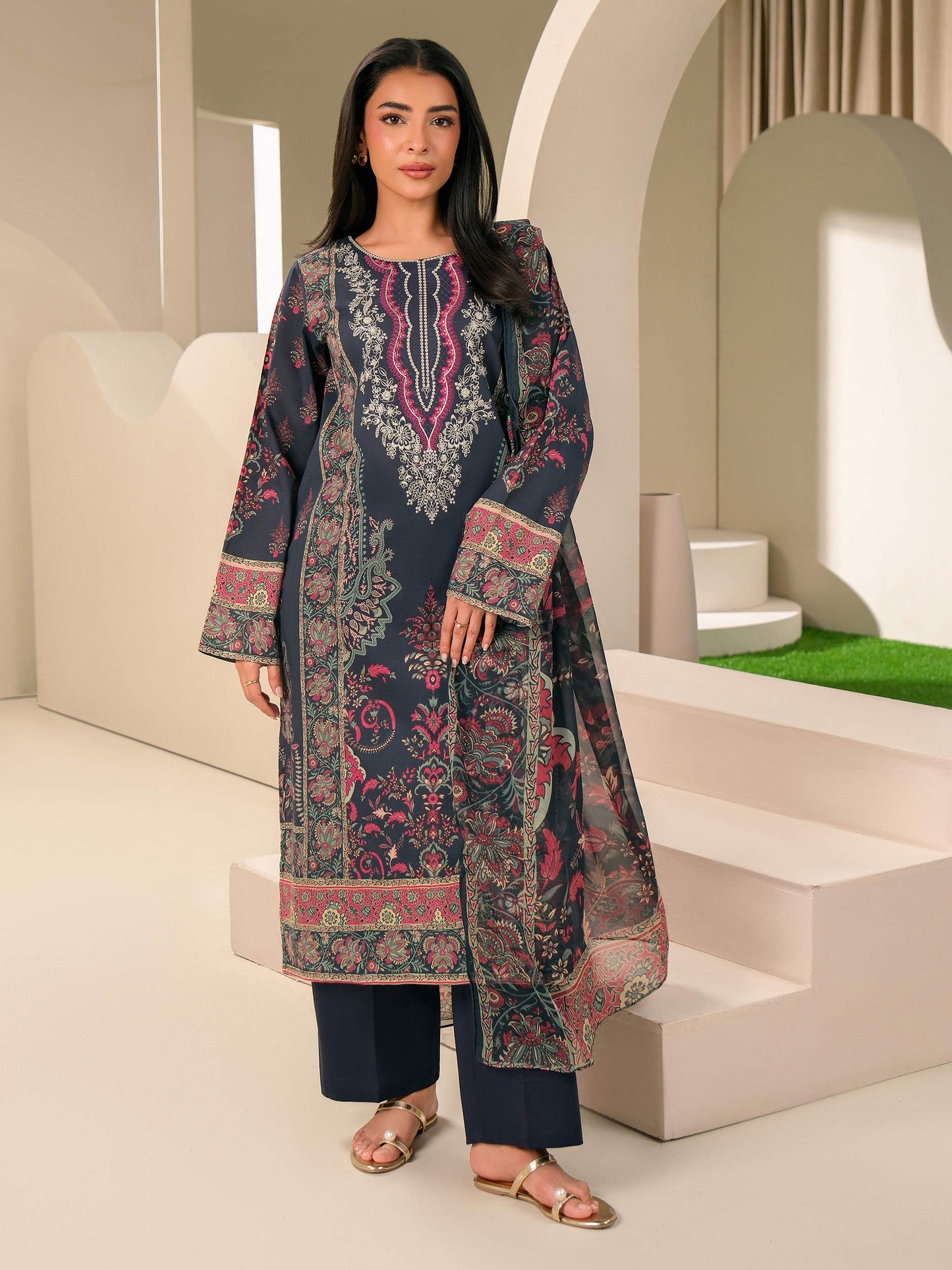 3 Piece Lawn Suit-Embroidered (Unstitched)