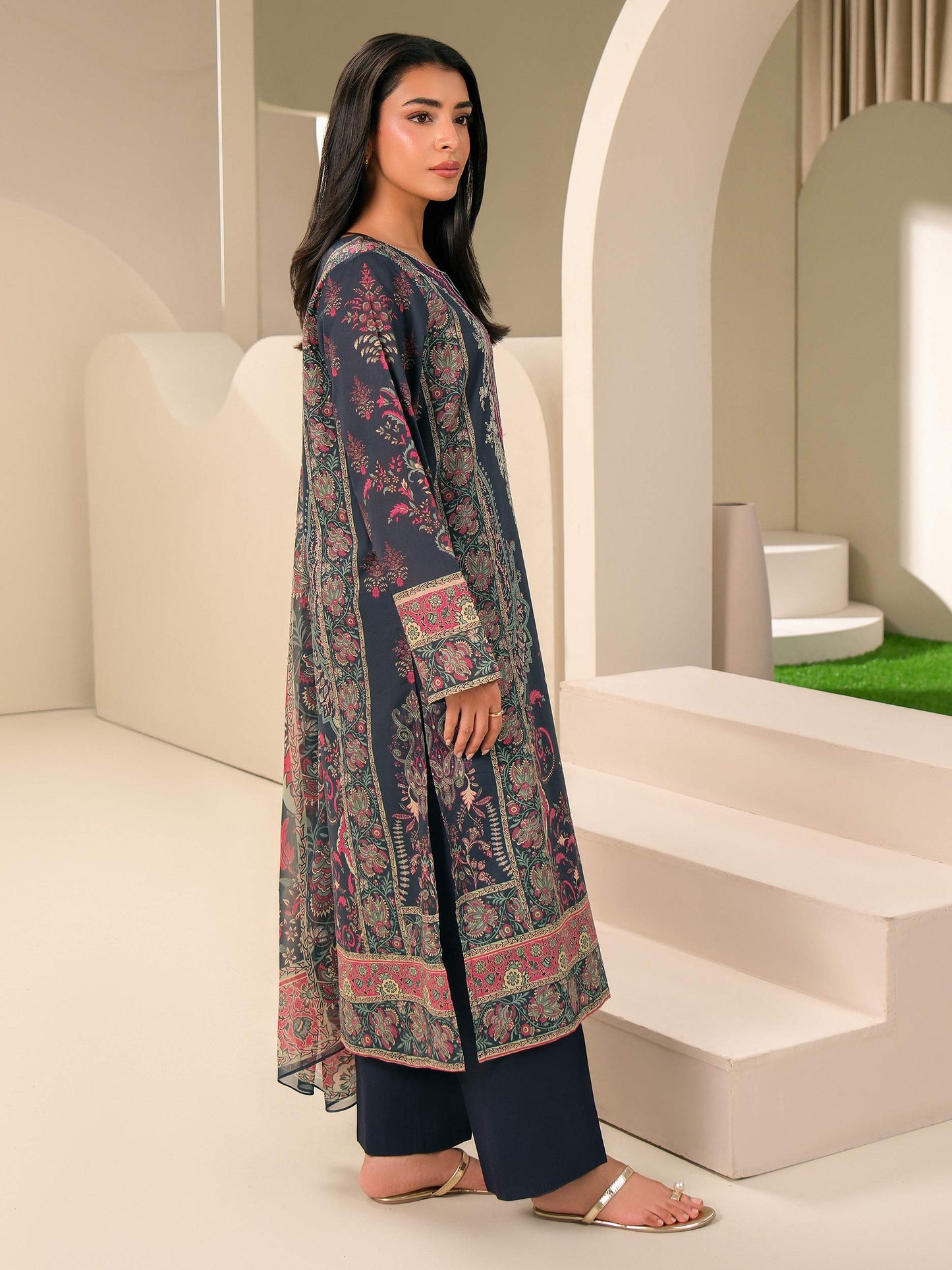3 Piece Lawn Suit-Embroidered (Unstitched)