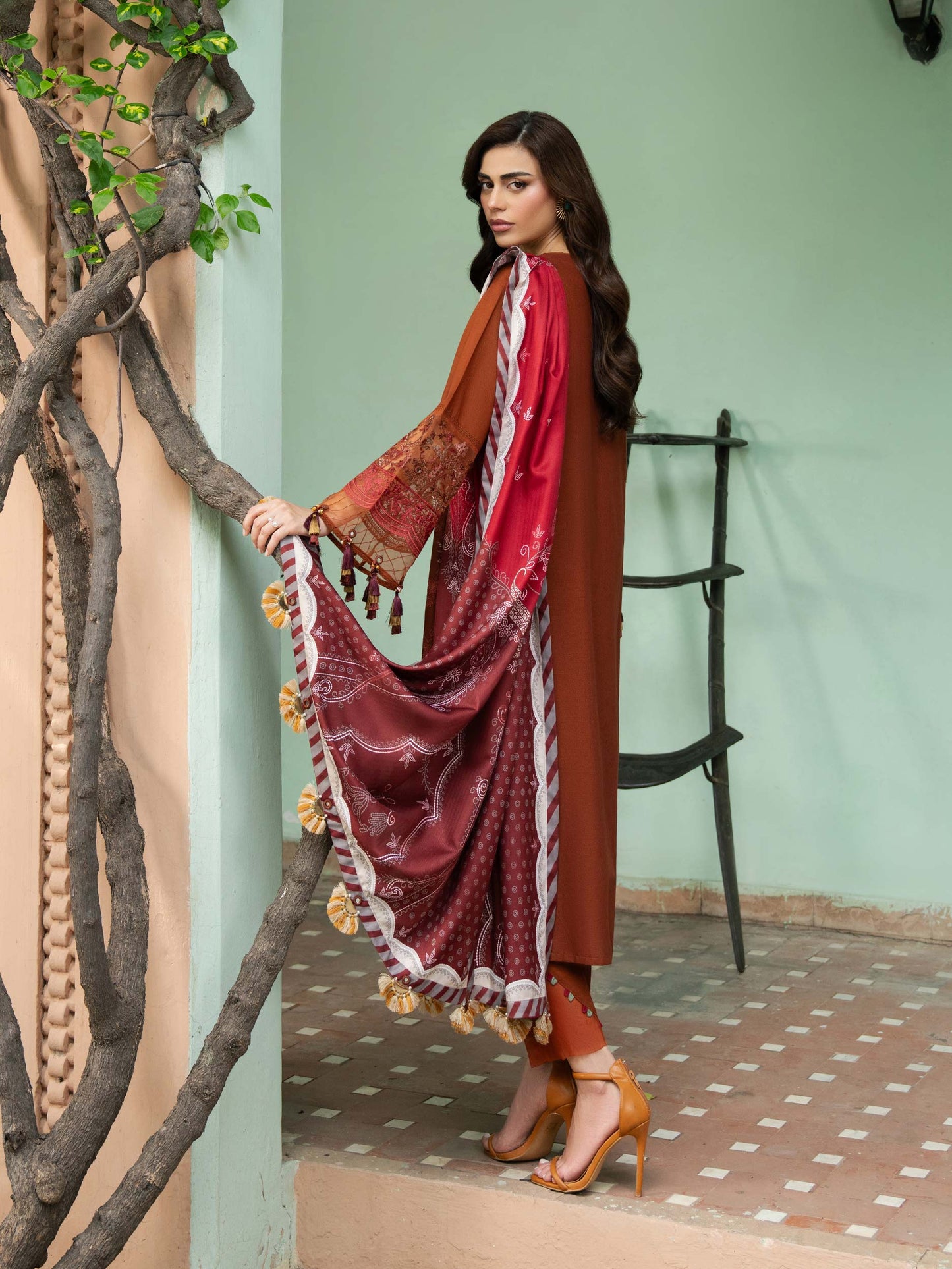 3 Piece Khaddar Suit-Embroidered (Unstitched)