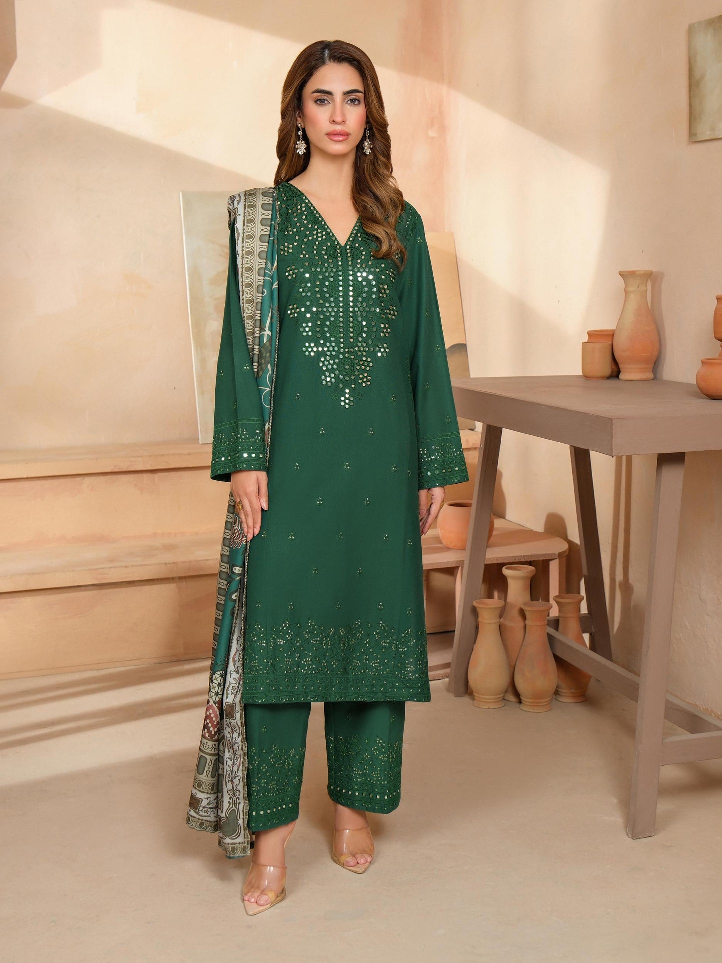 3 Piece Khaddar Suit-Embroidered (Unstitched)