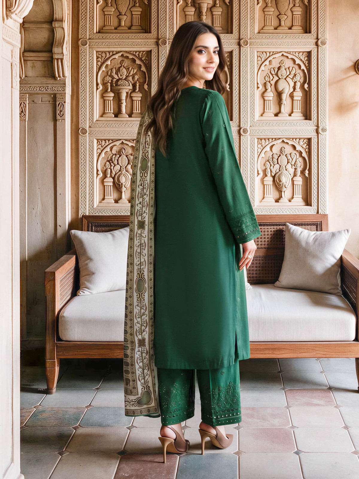 3 Piece Khaddar Suit- Embroidered (Unstitched)