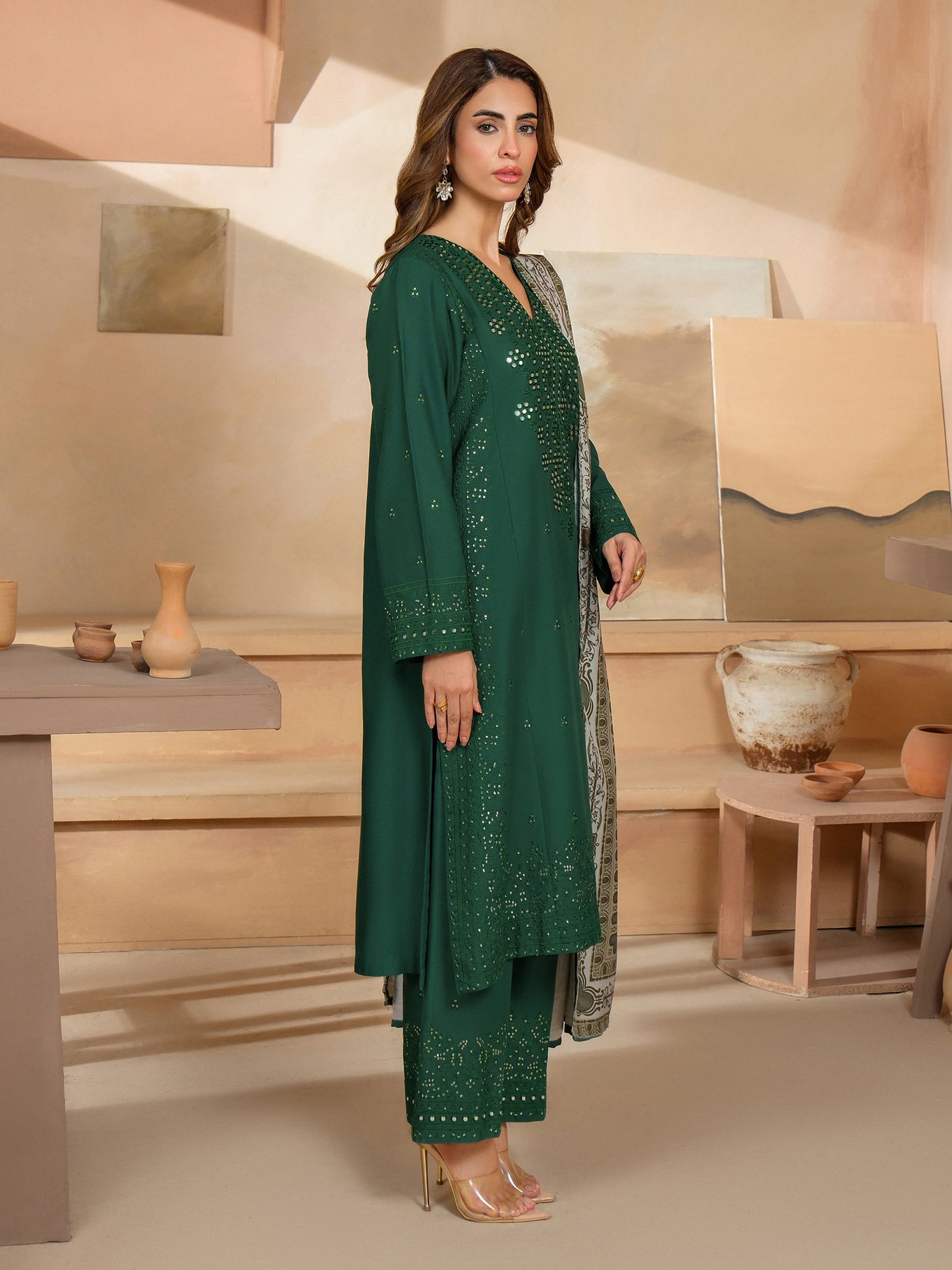 3 Piece Khaddar Suit-Embroidered (Unstitched)