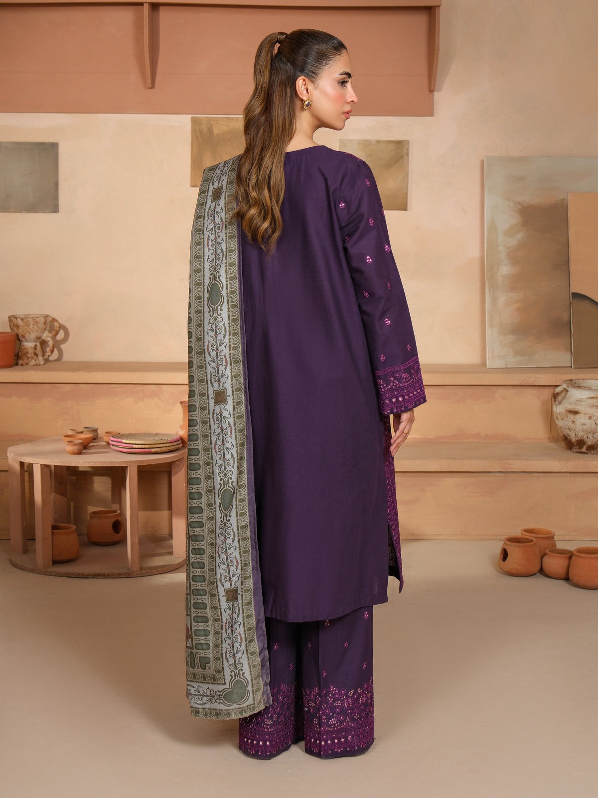 3 Piece Khaddar Suit-Embroidered (Unstitched)