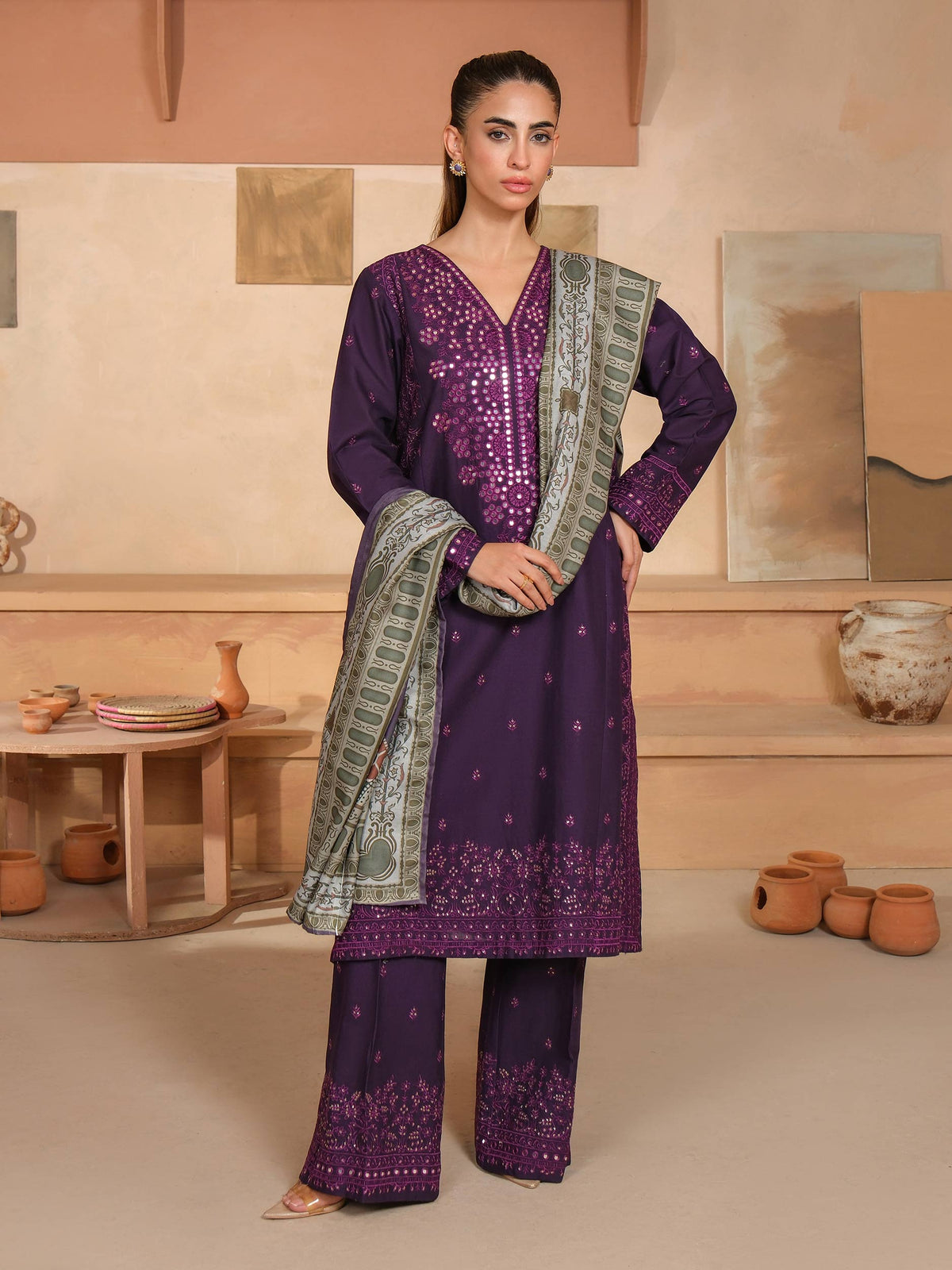 3 Piece Khaddar Suit-Embroidered (Unstitched)