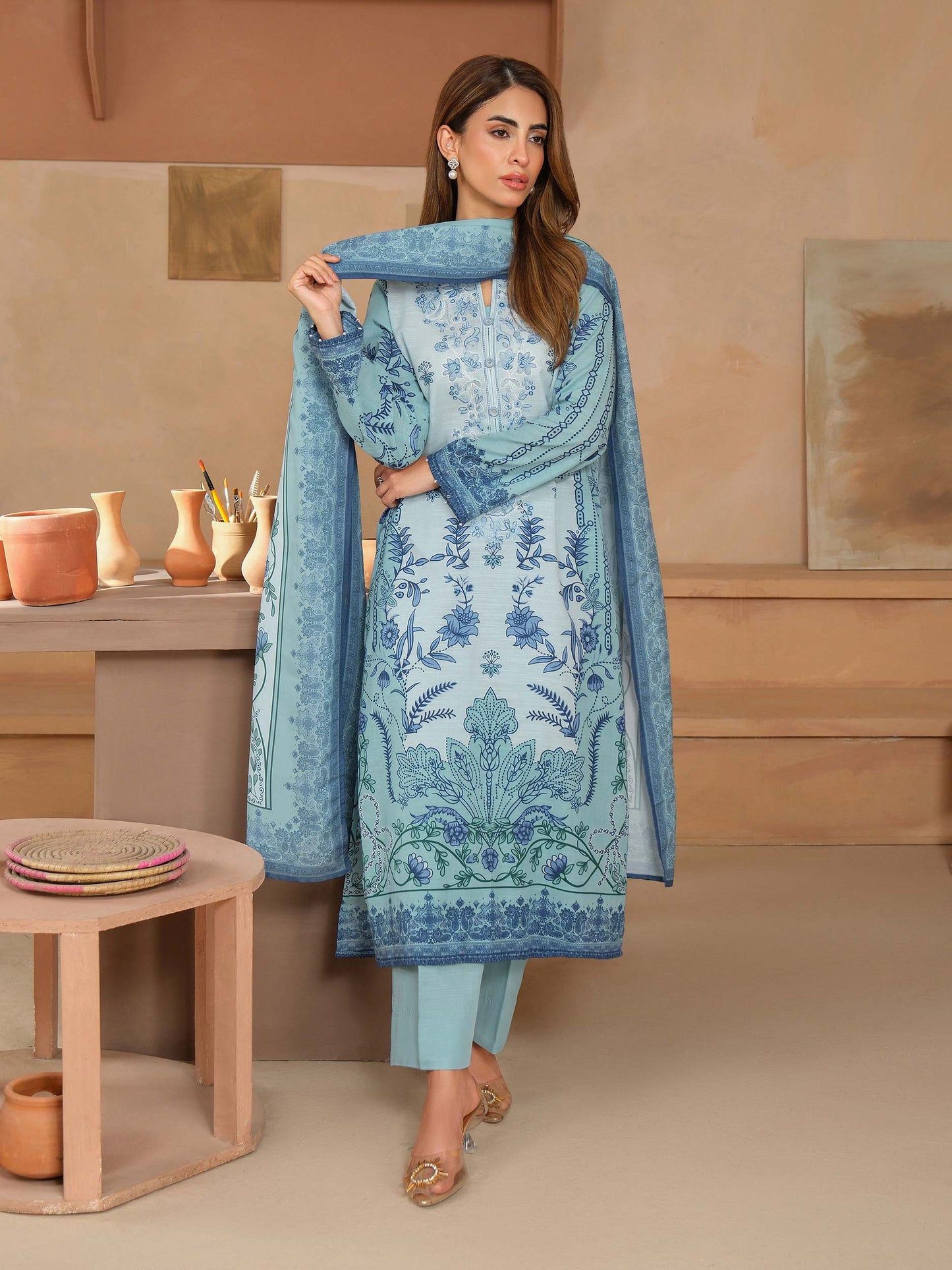 3 Piece Khaddar Suit-Embroidered (Unstitched)