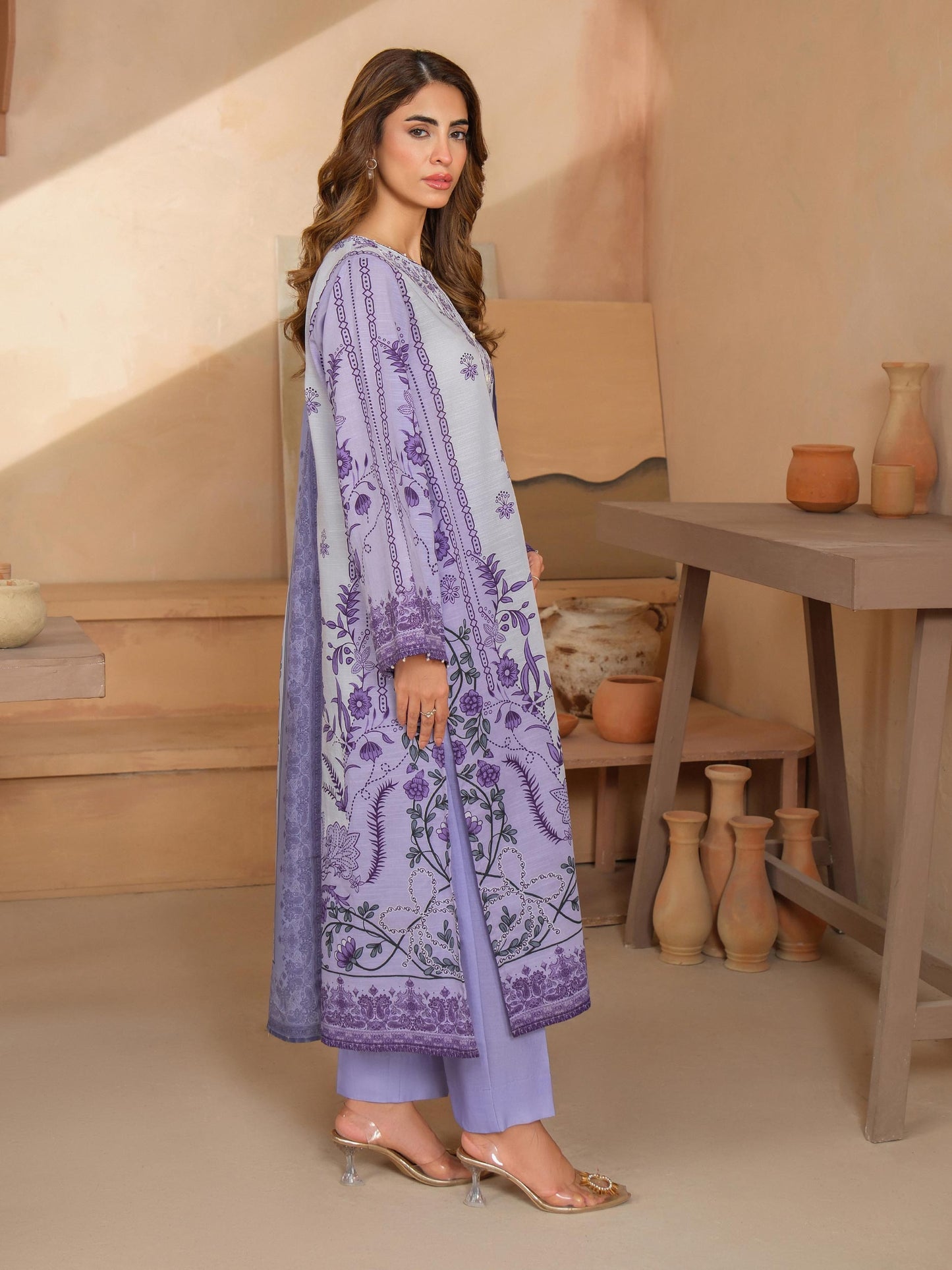 3 Piece Khaddar Suit-Embroidered (Unstitched)