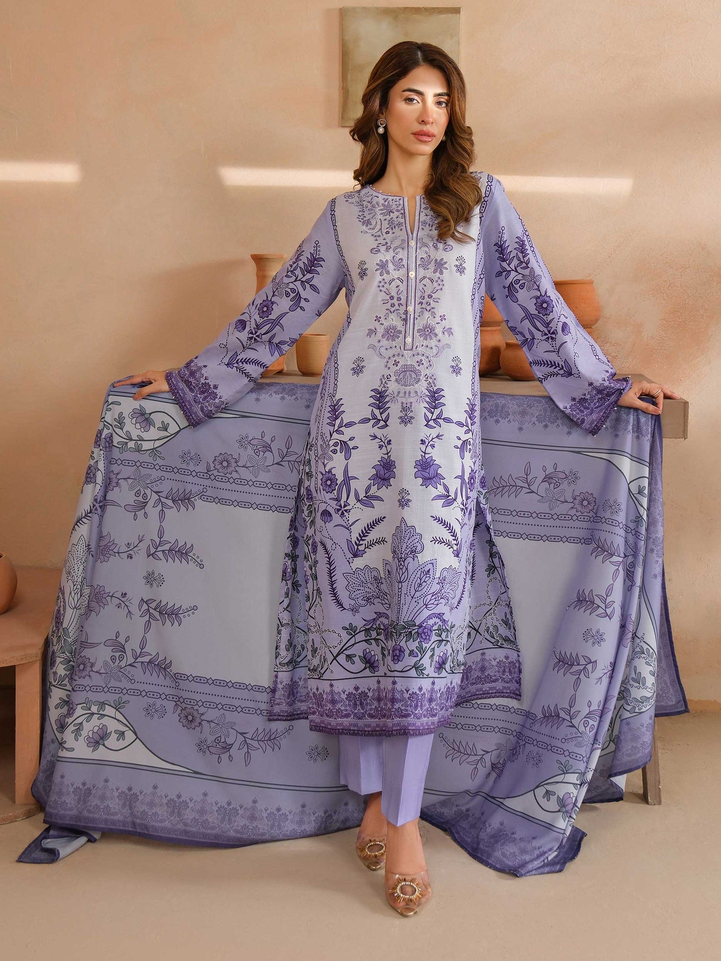 3 Piece Khaddar Suit-Embroidered (Unstitched)