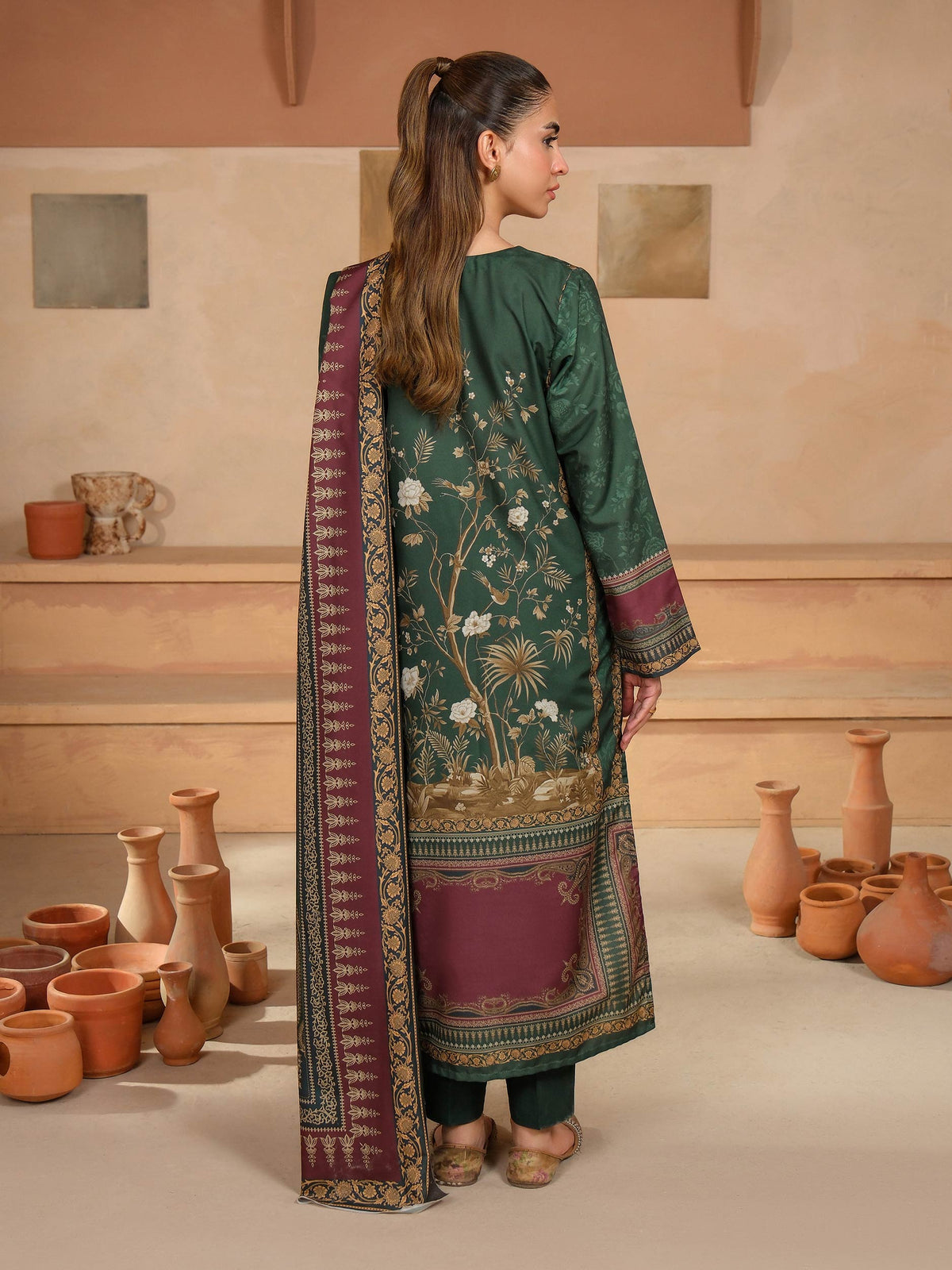 3 Piece Khaddar Suit-Embroidered (Unstitched)