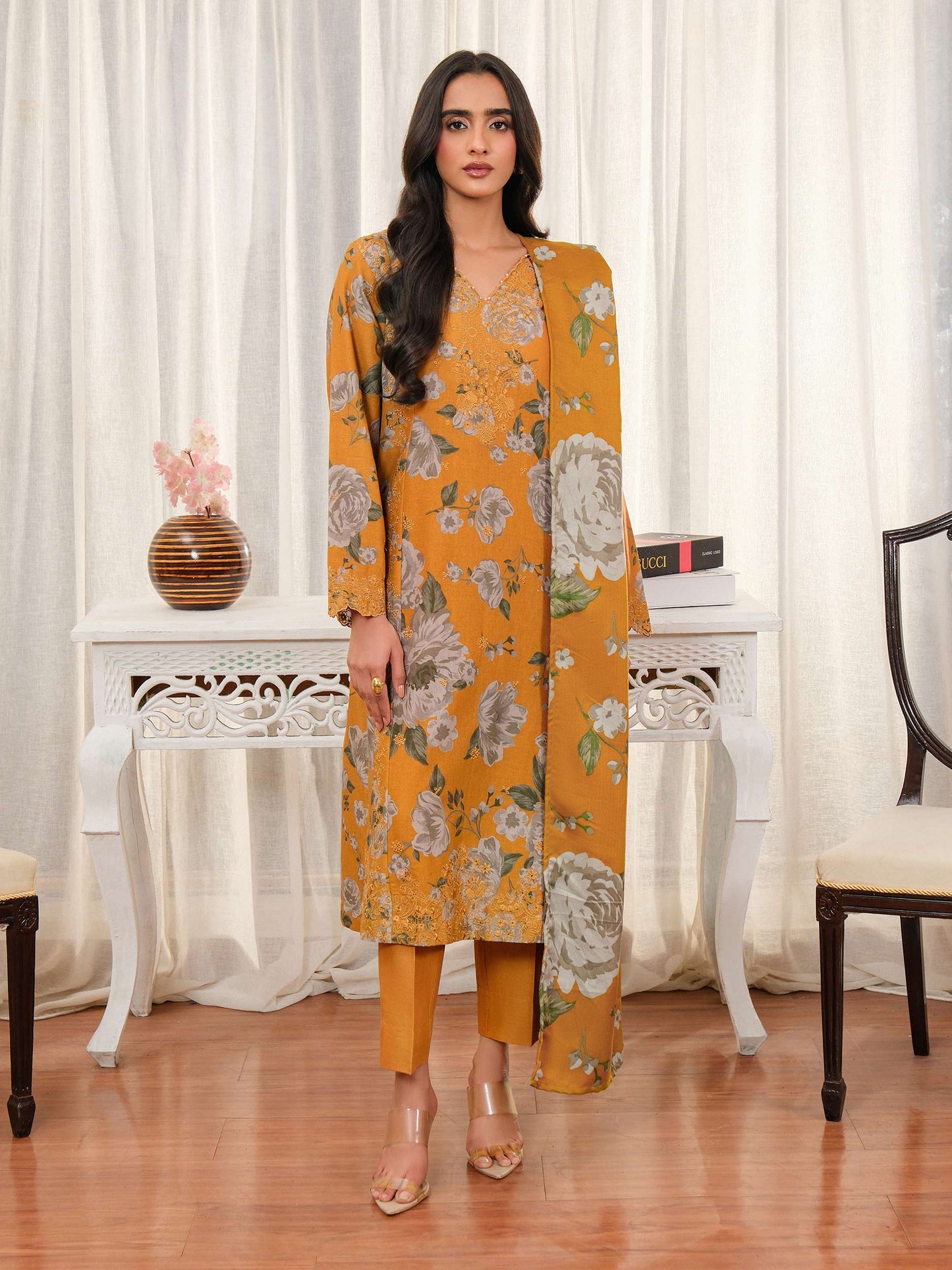 3 Piece Khaddar Suit-Embroidered (Unstitched)