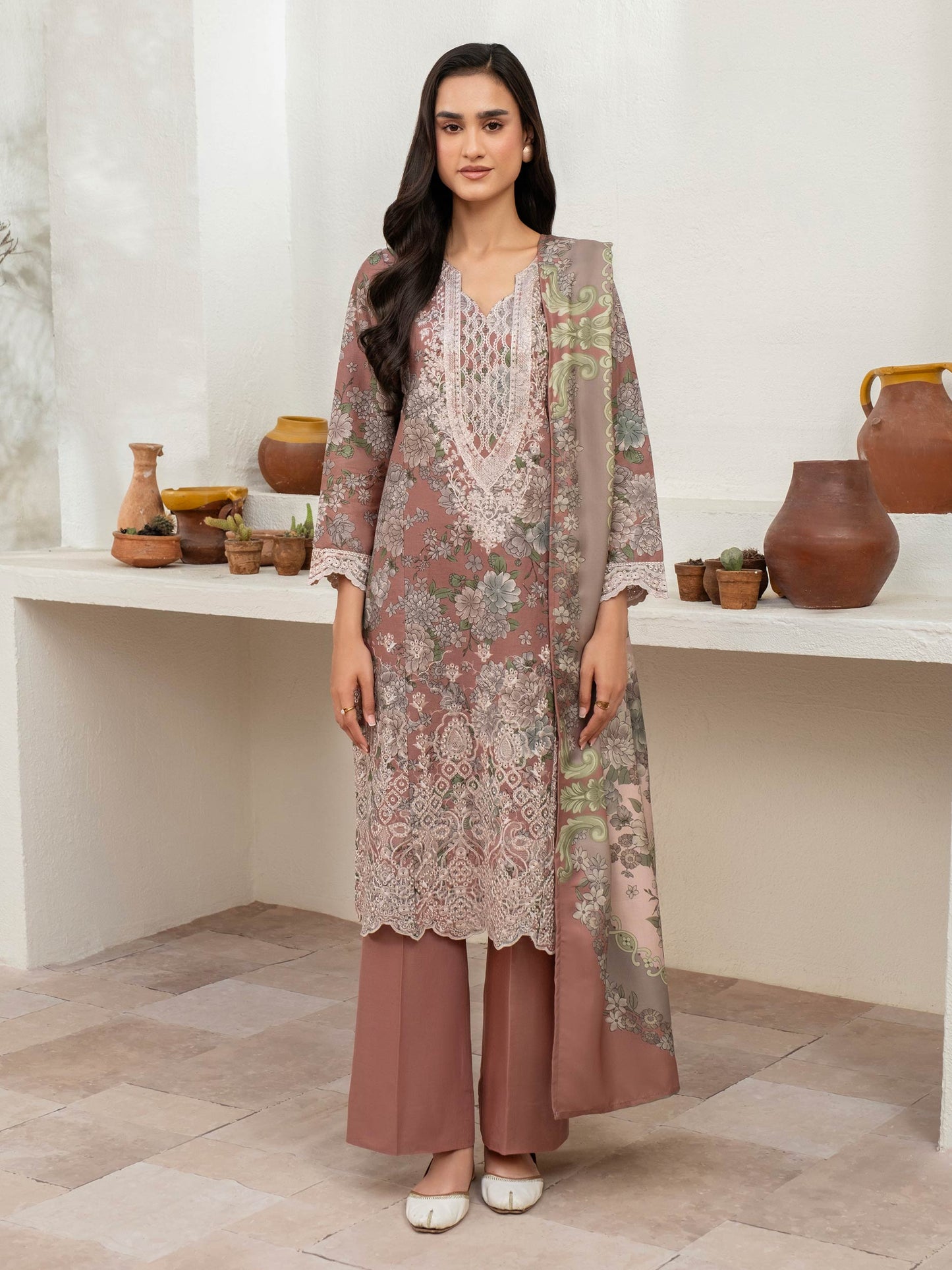 3 Piece Khaddar Suit-Embroidered (Unstitched)