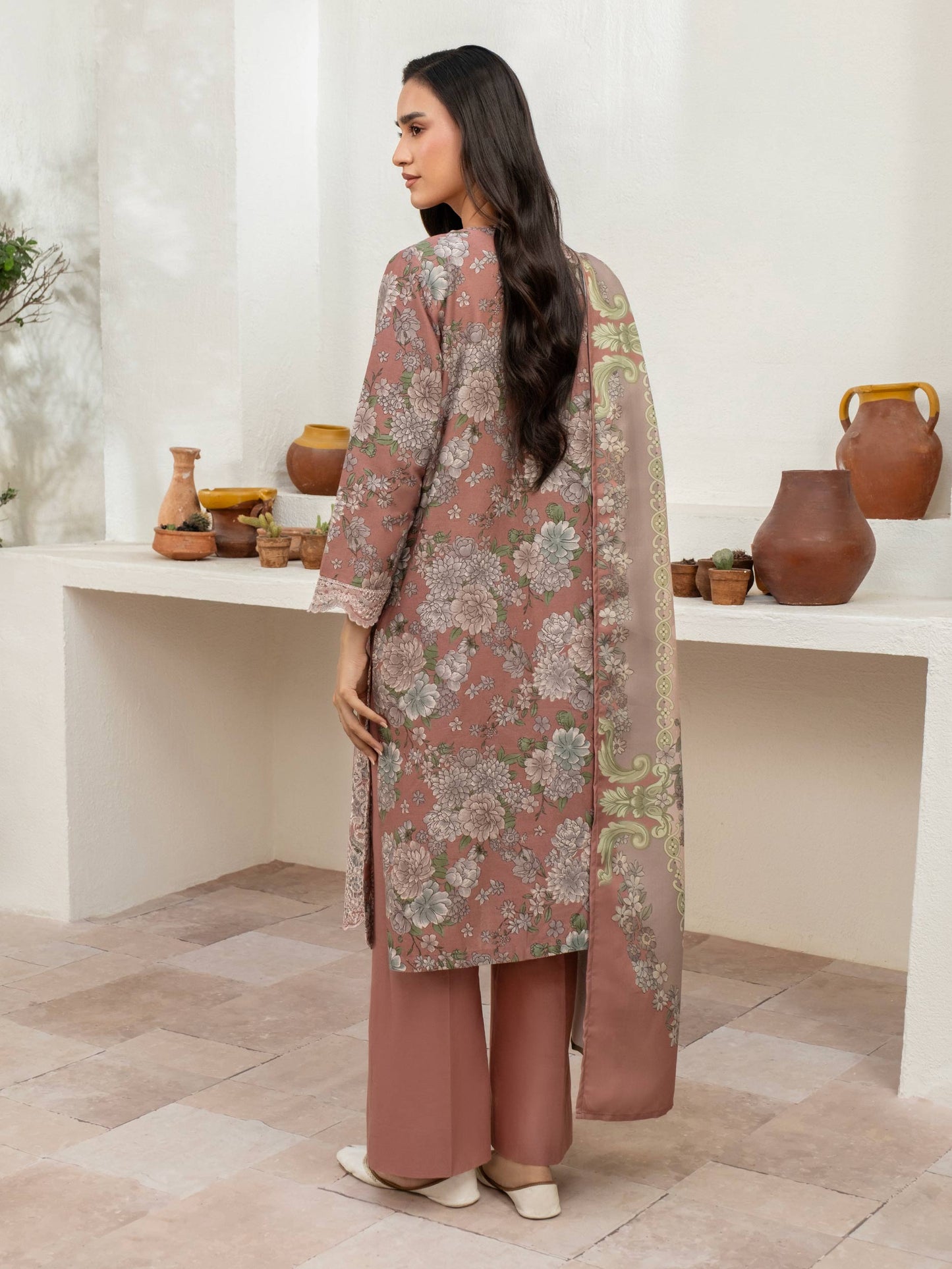 3 Piece Khaddar Suit-Embroidered (Unstitched)