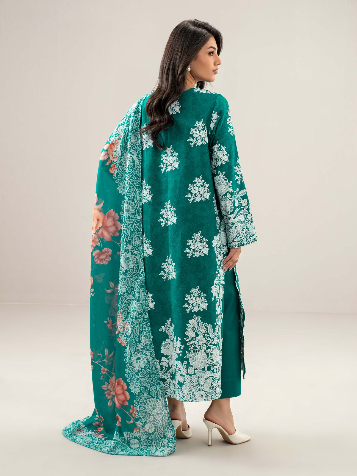 3 Piece Slub Khaddar Suit-Embroidered (Unstitched)